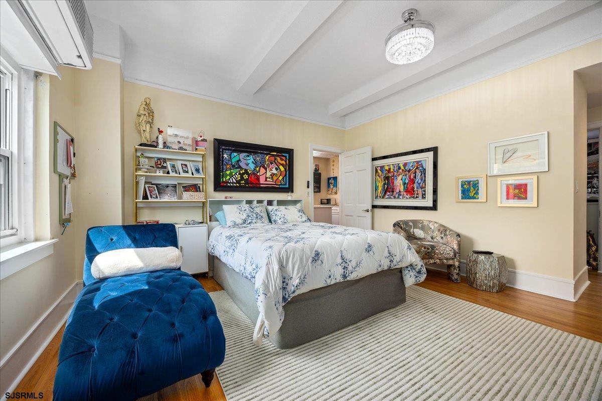 2721 Boardwalk Unit: 809