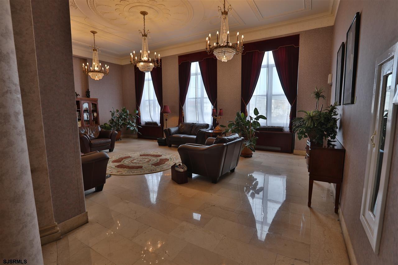 2721 Boardwalk Unit: 1616