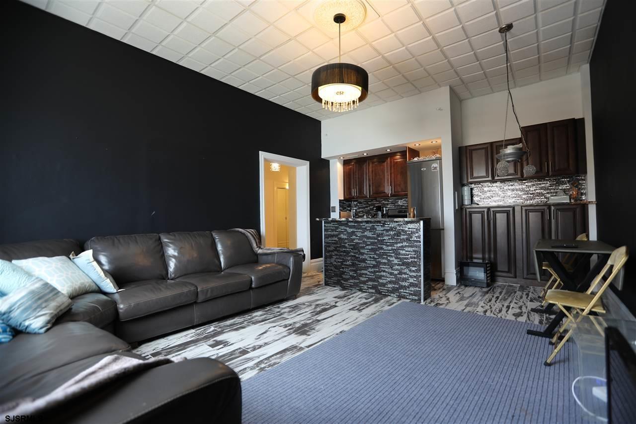 2721 Boardwalk Unit: 1616