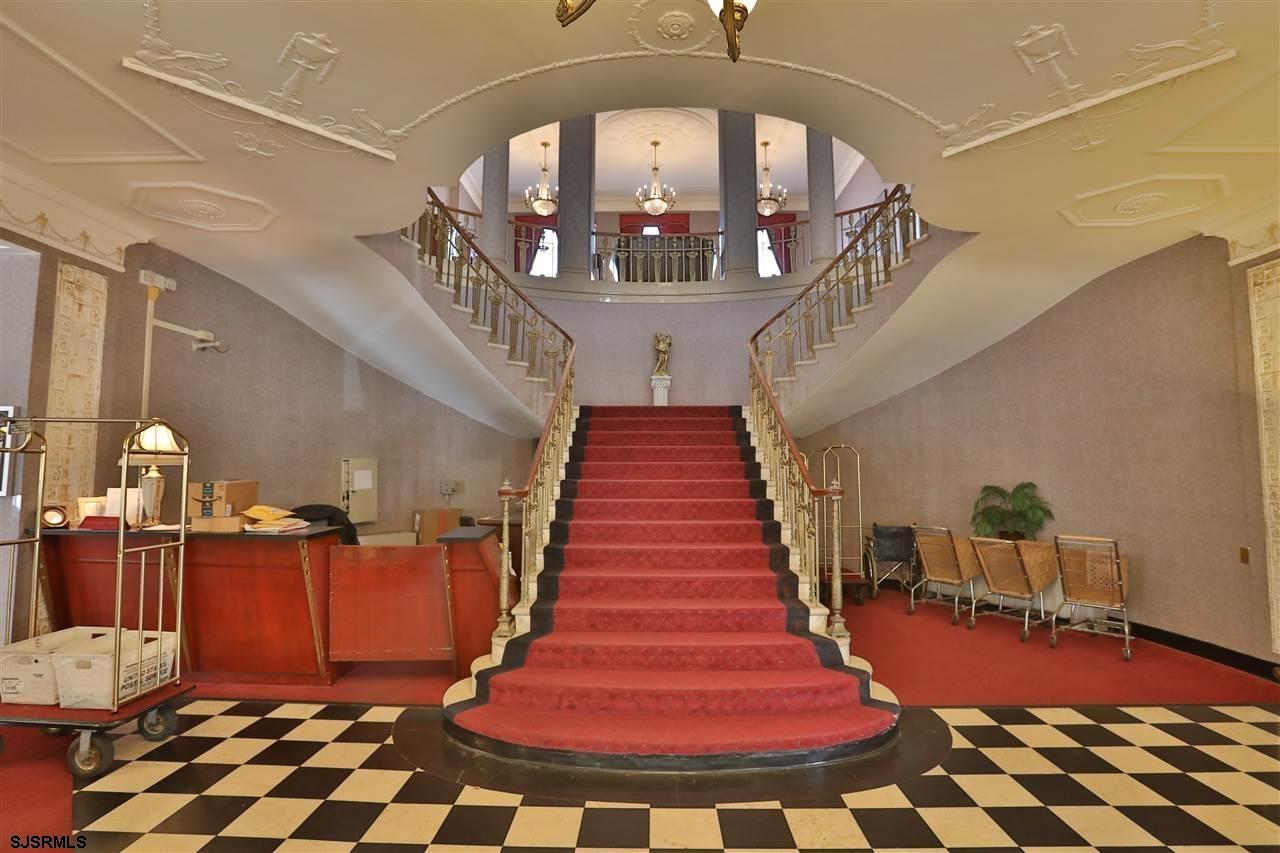 2721 Boardwalk Unit: 1616