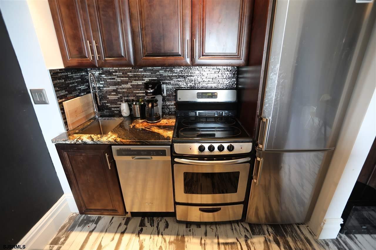 2721 Boardwalk Unit: 1616