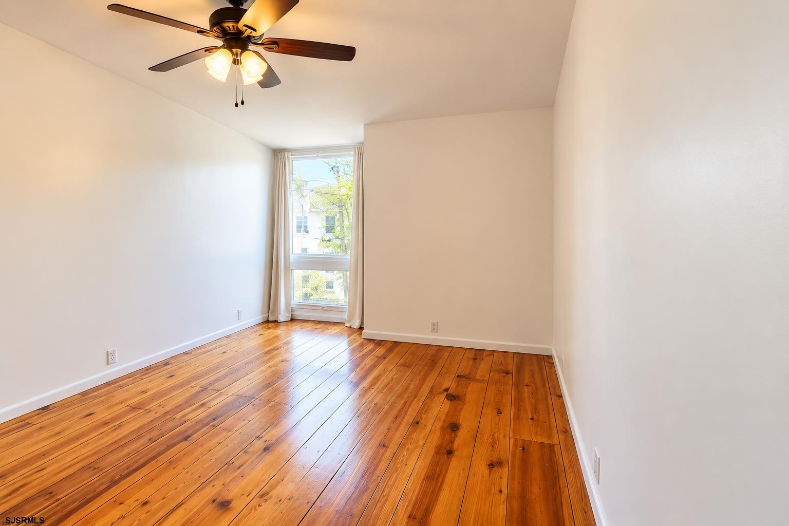151 N Annapolis Ave Unit: 2
