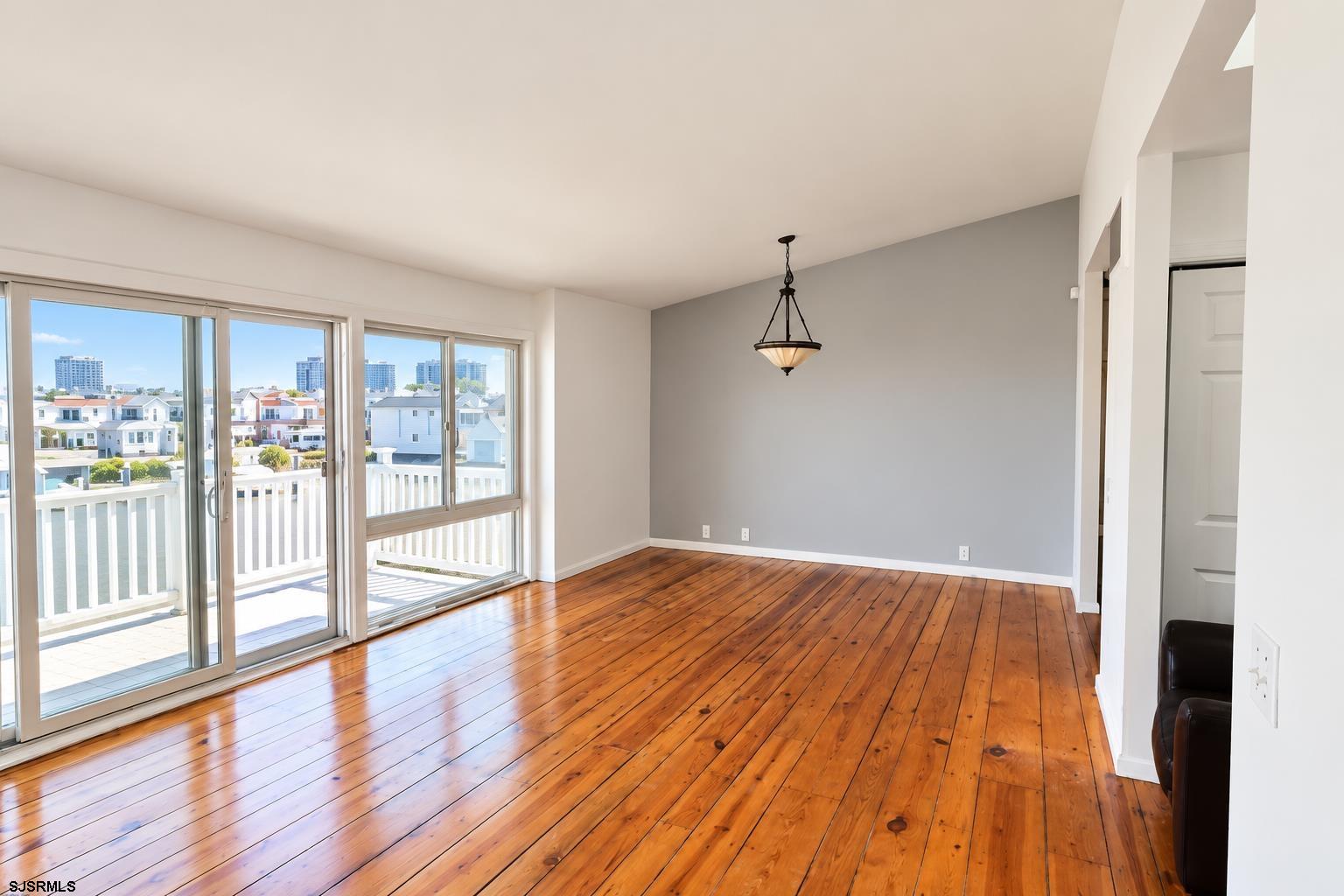151 N Annapolis Ave Unit: 2
