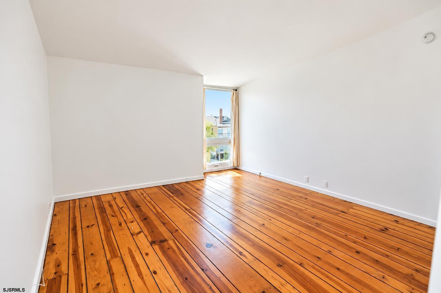 151 N Annapolis Ave Unit: 2