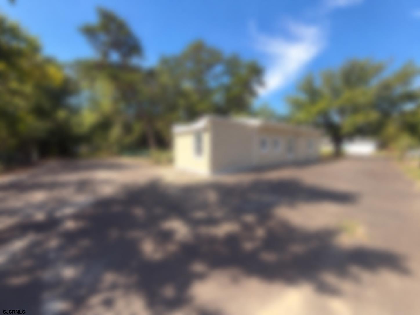 800 Farragut Ave