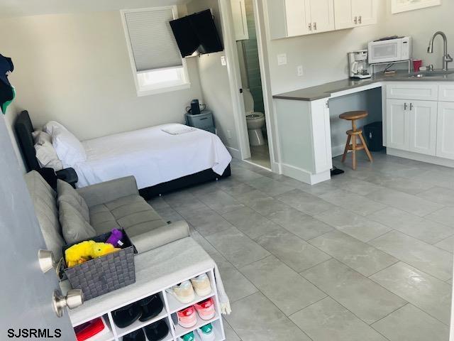 9609 Ventnor