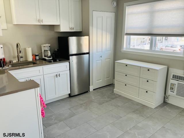 9609 Ventnor