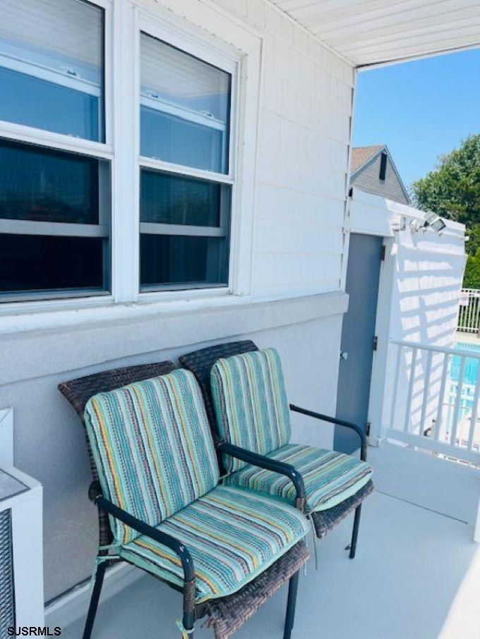 9609 Ventnor