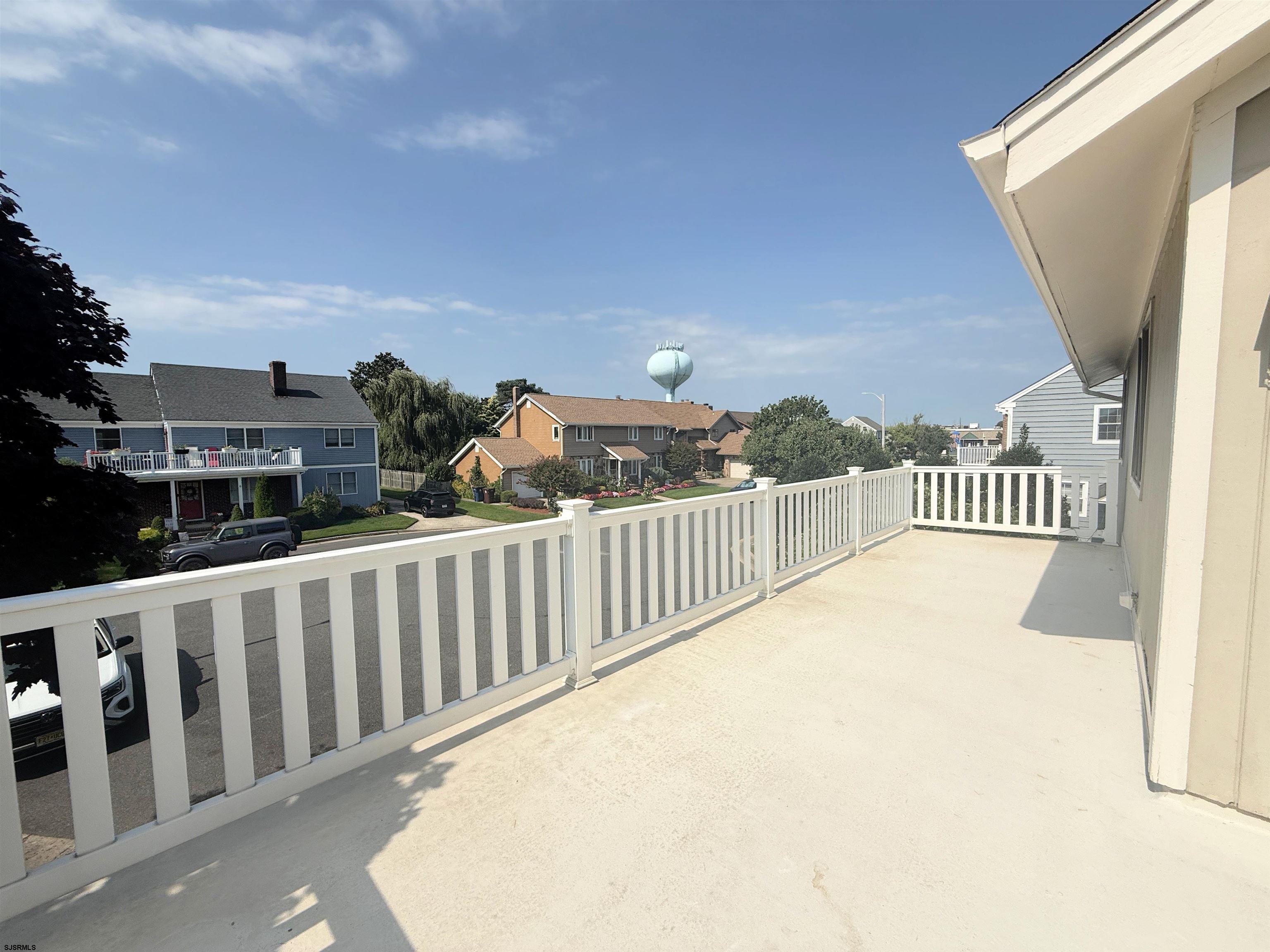 303 Windsor Dr