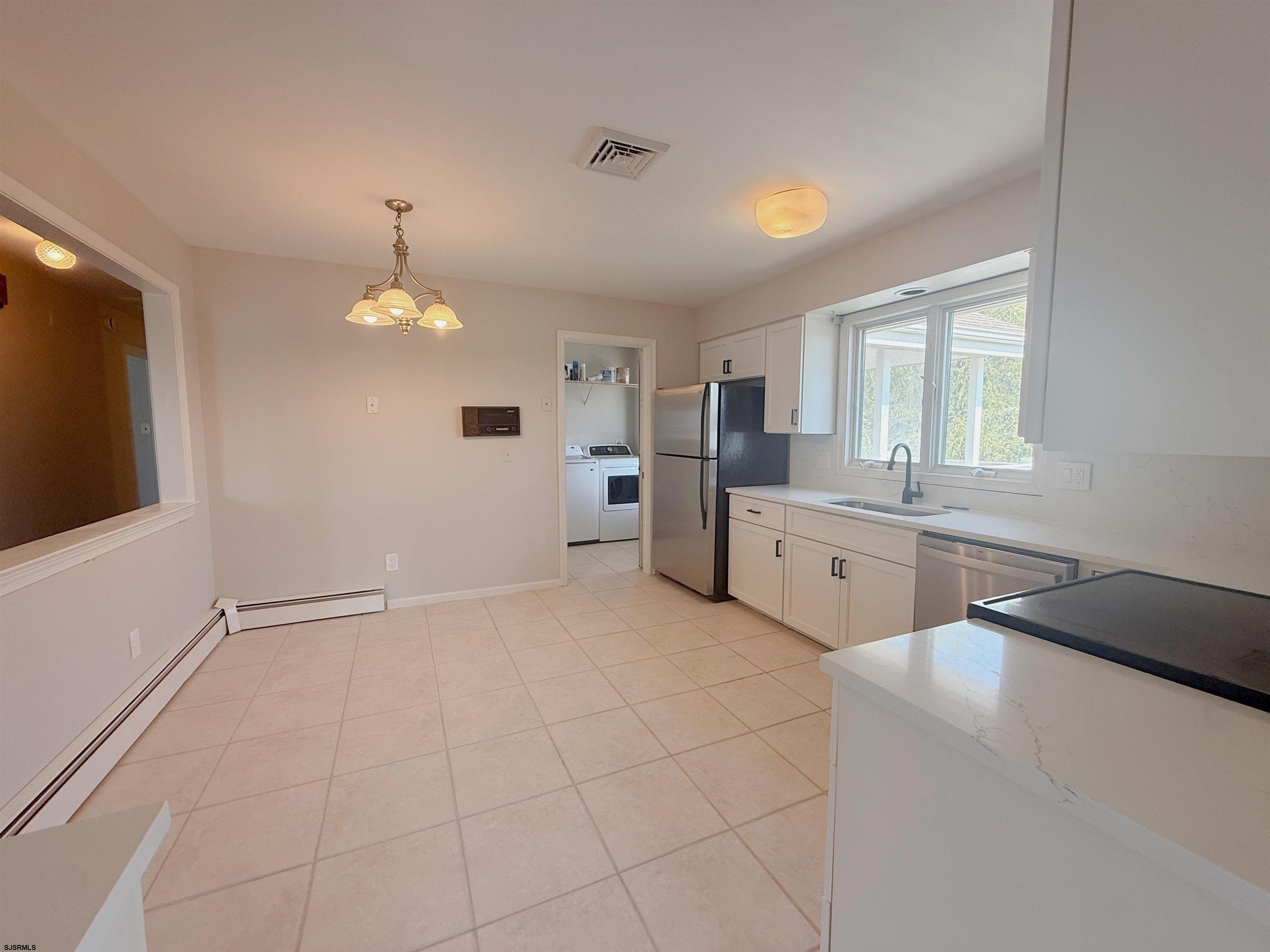 303 Windsor Dr