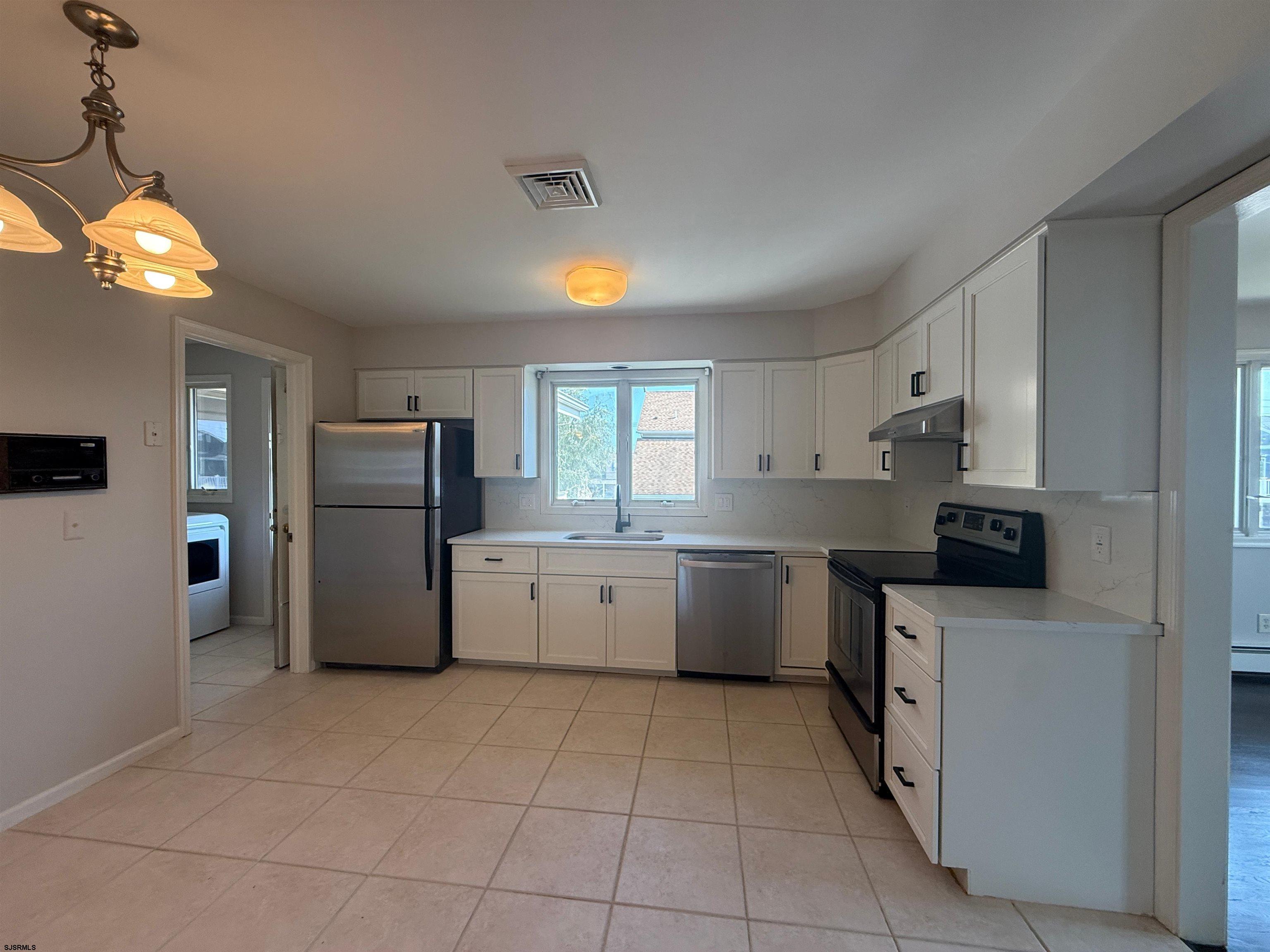 303 Windsor Dr