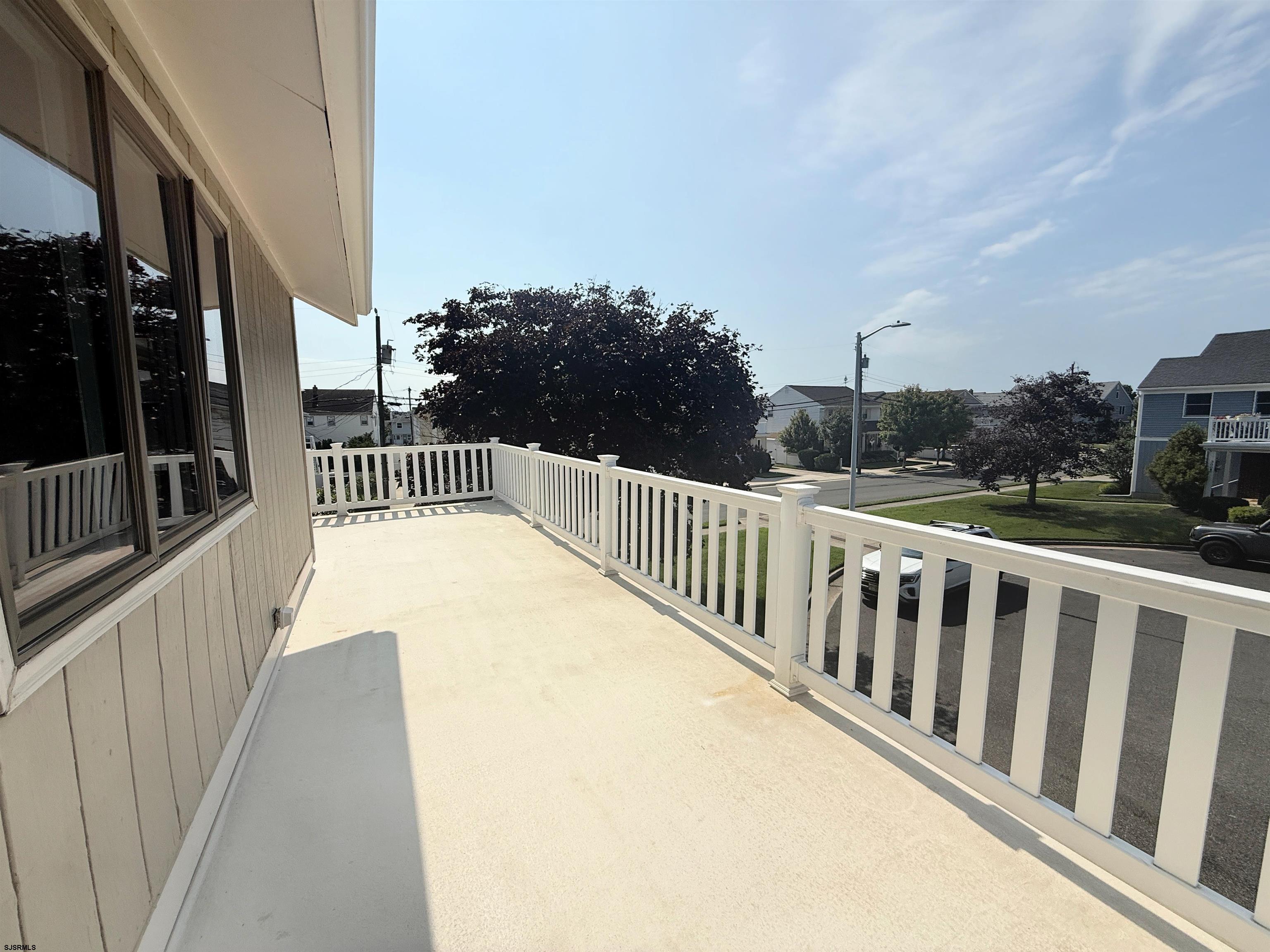 303 Windsor Dr