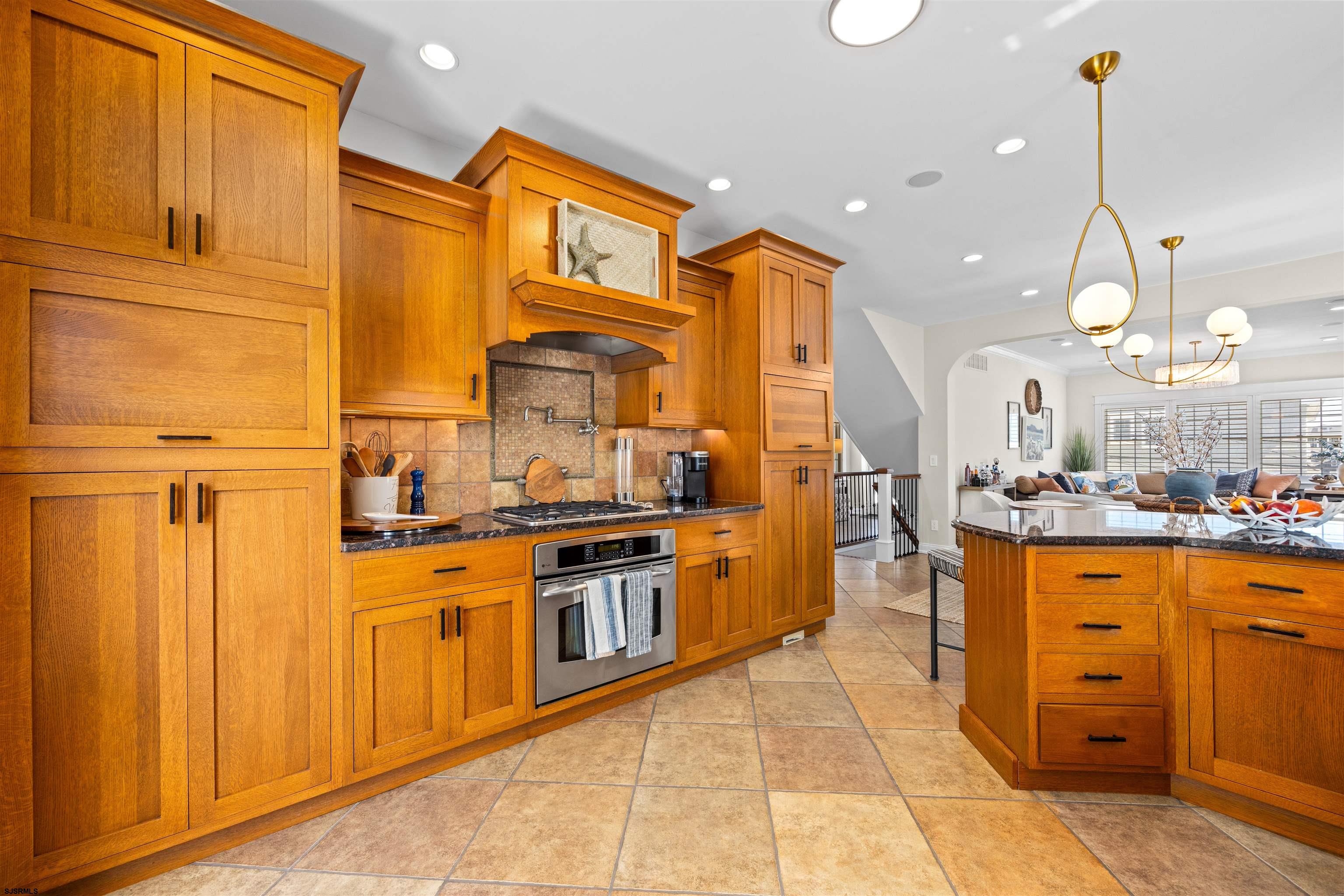 28 N Colgate Ave