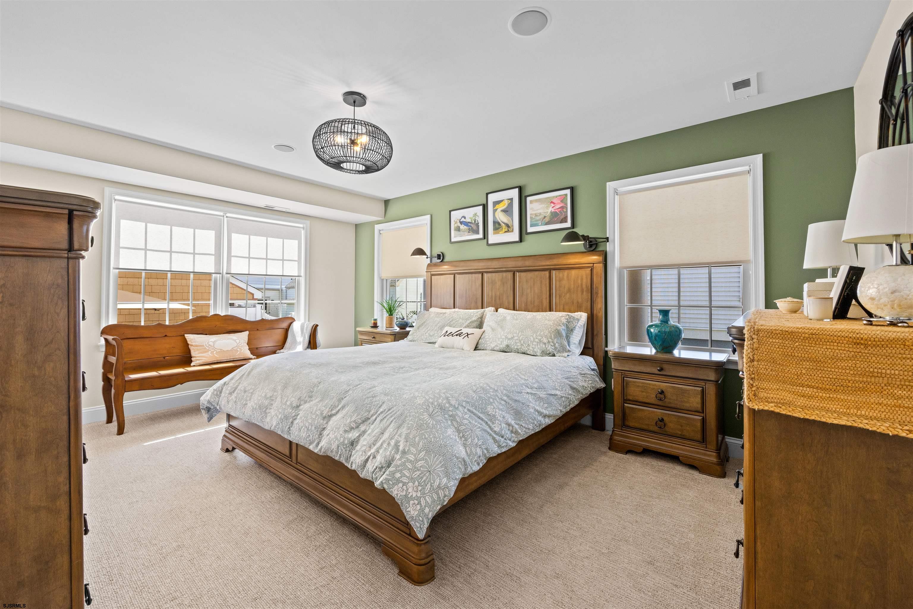 28 N Colgate Ave