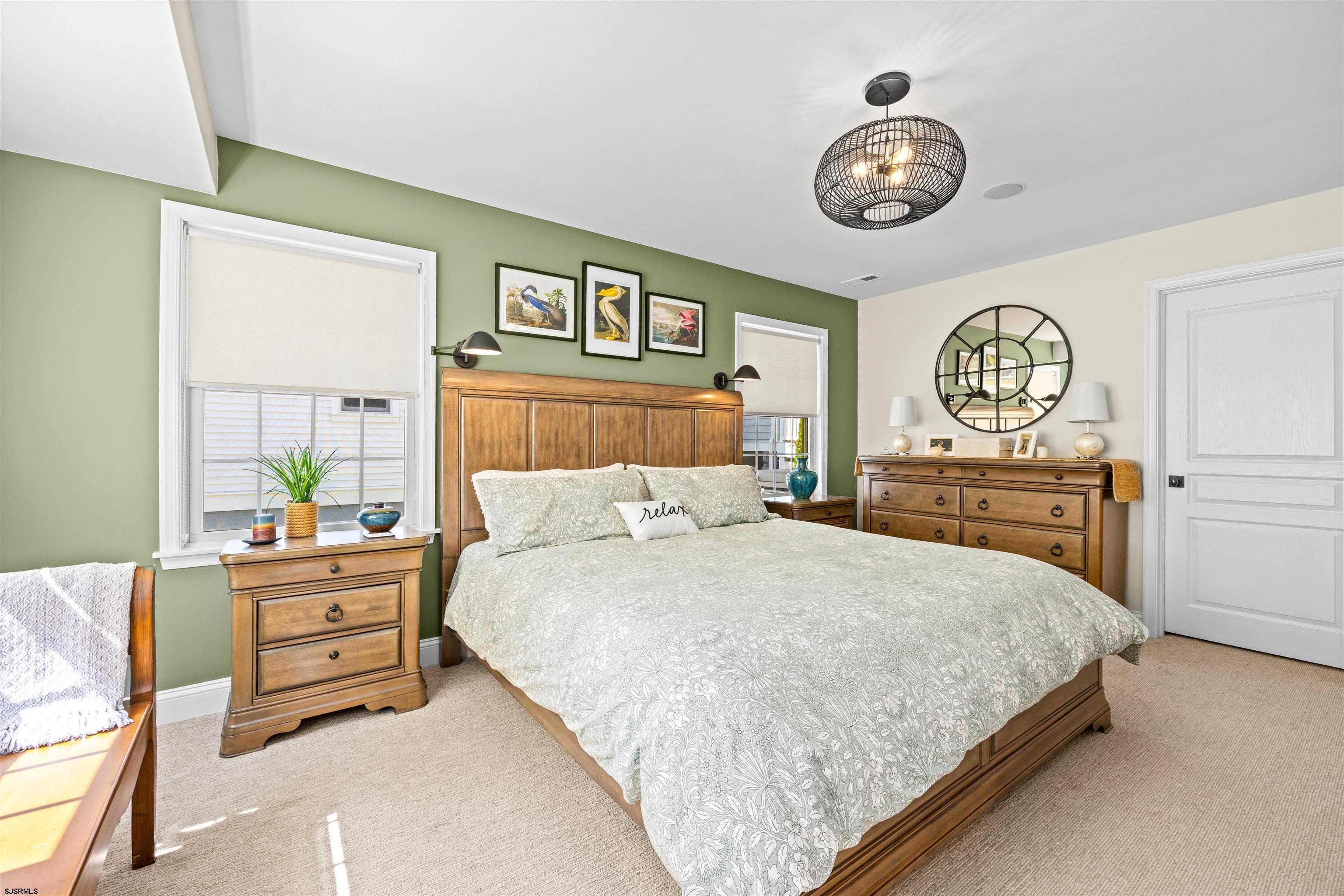 28 N Colgate Ave