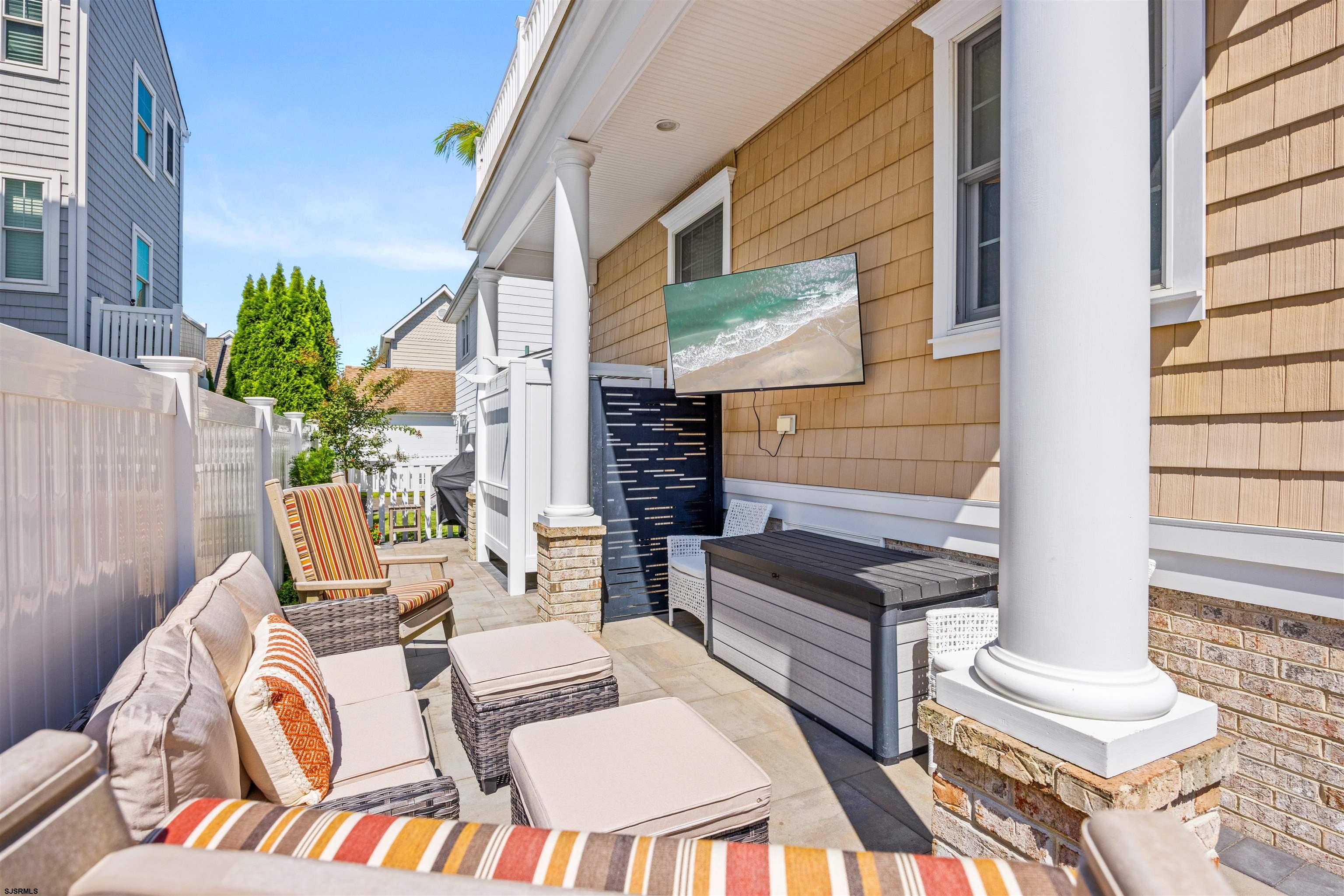 28 N Colgate Ave