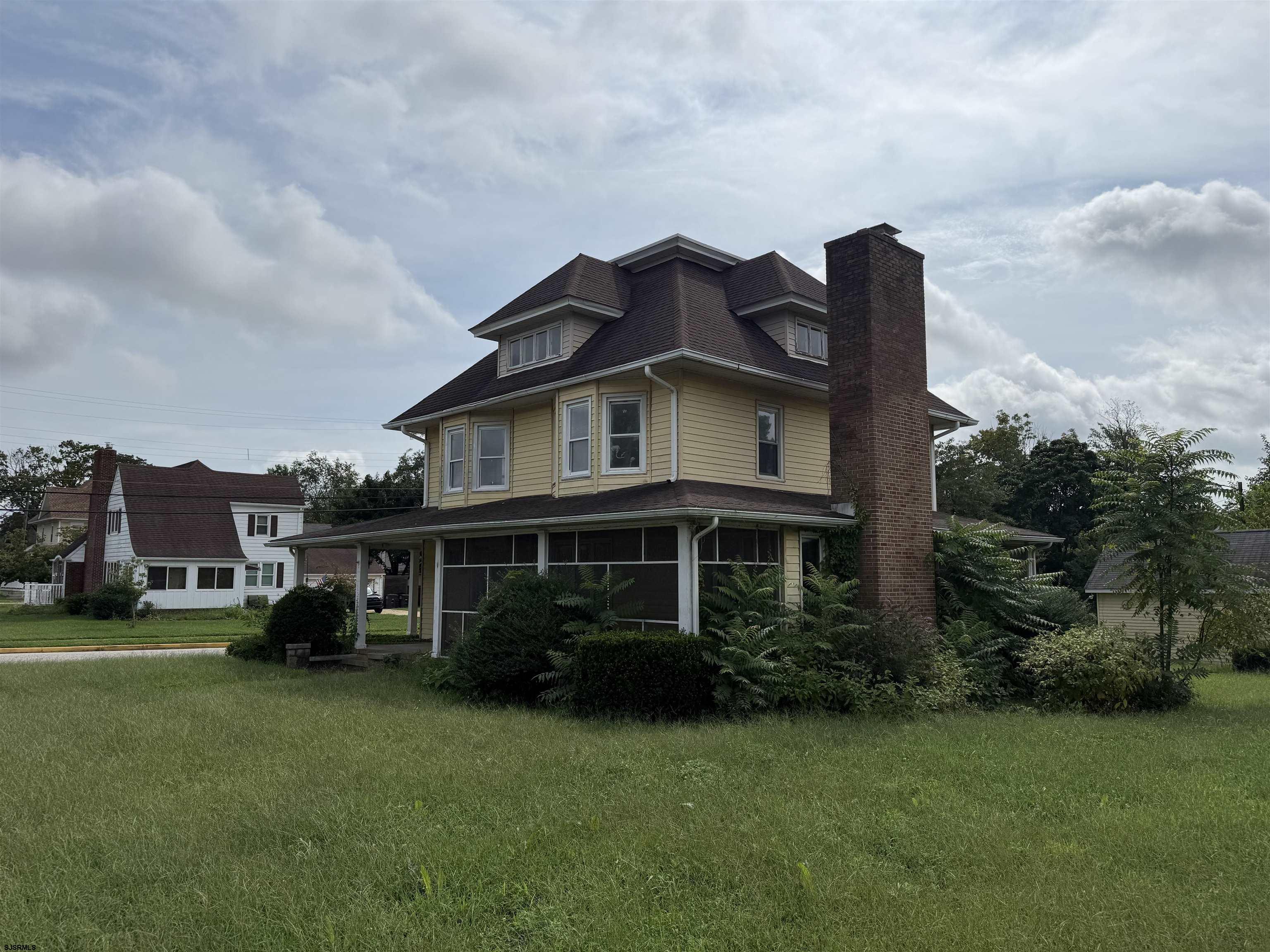 19 Catawba Ave