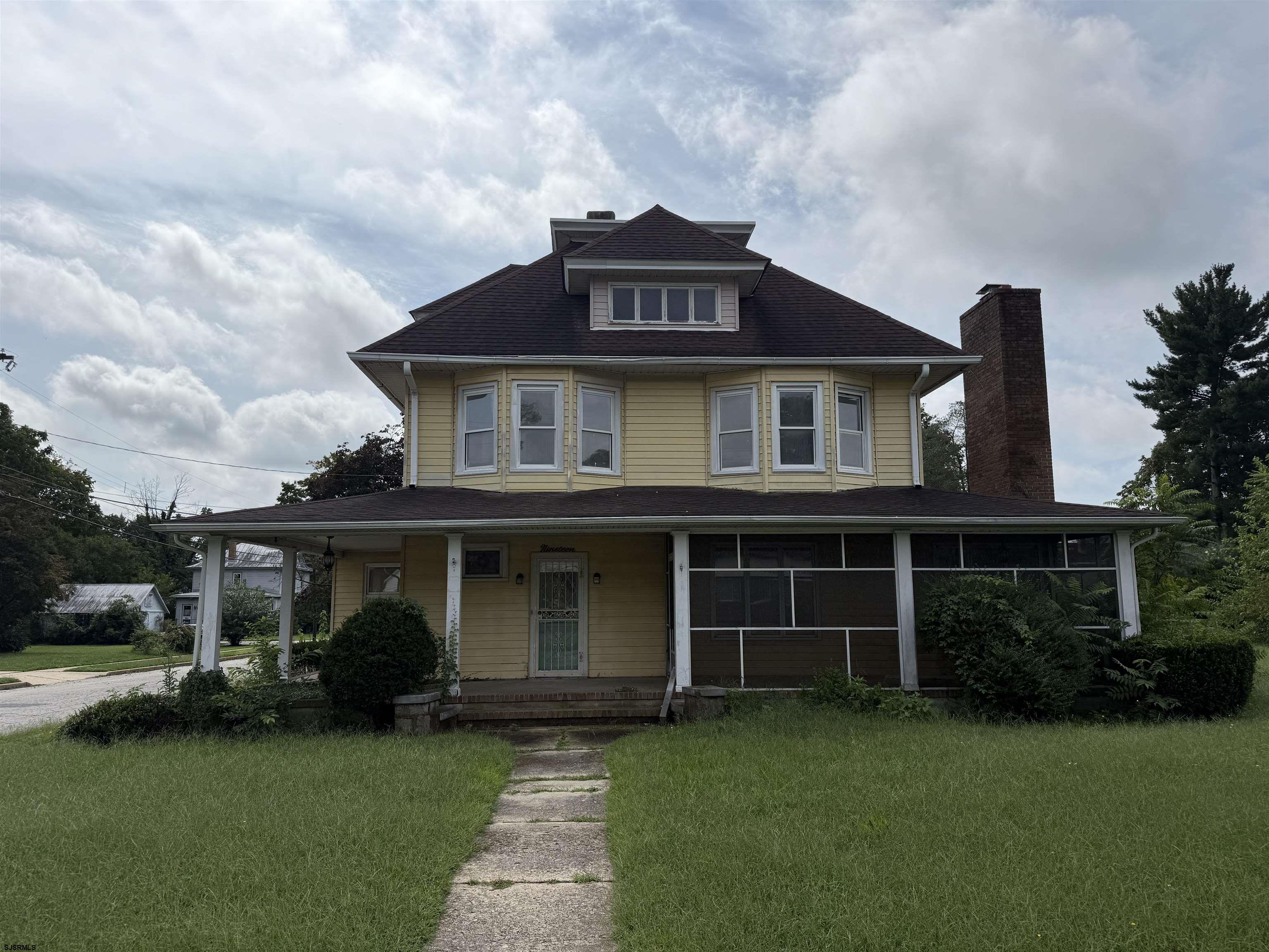 19 Catawba Ave
