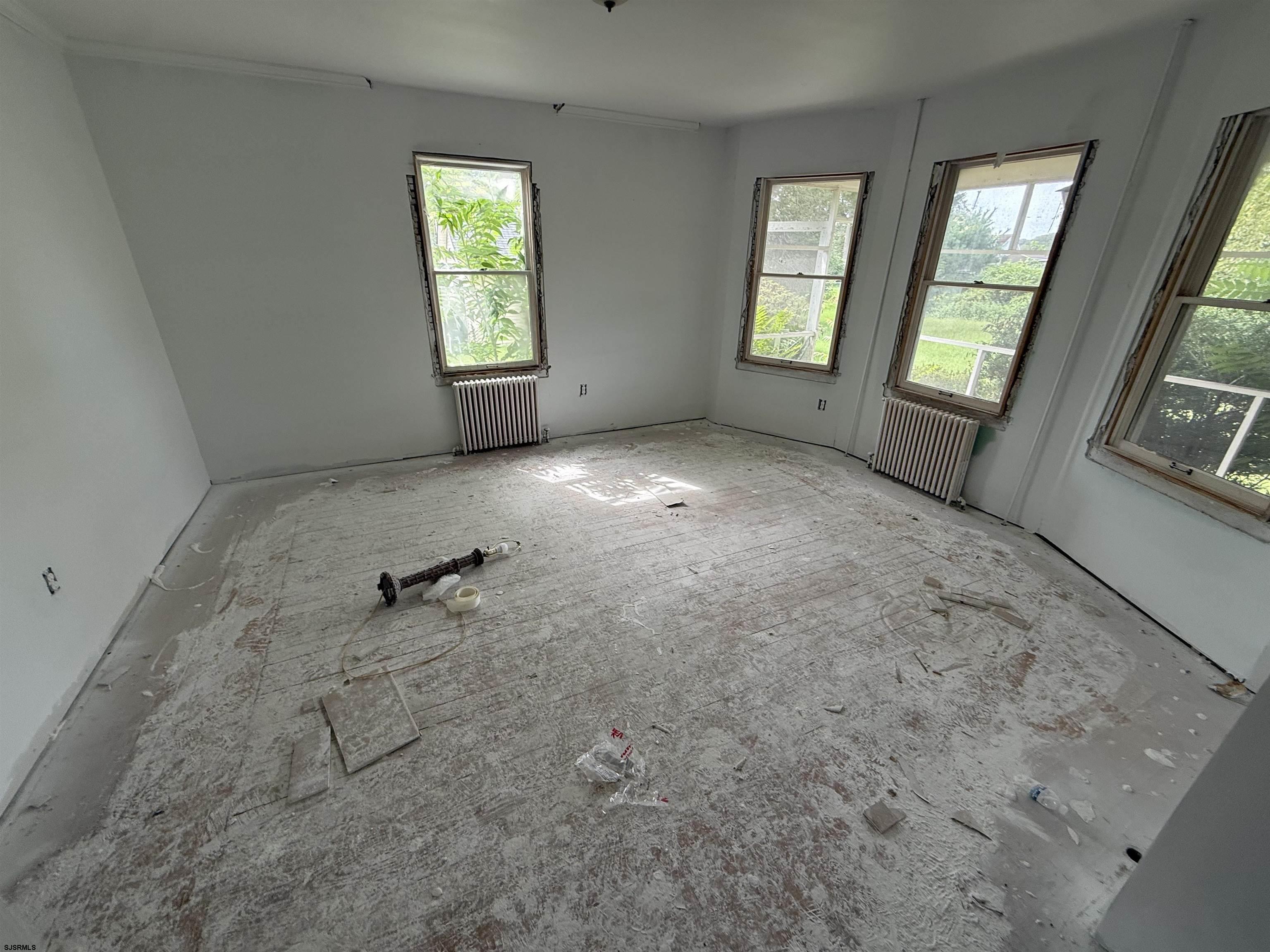 19 Catawba Ave
