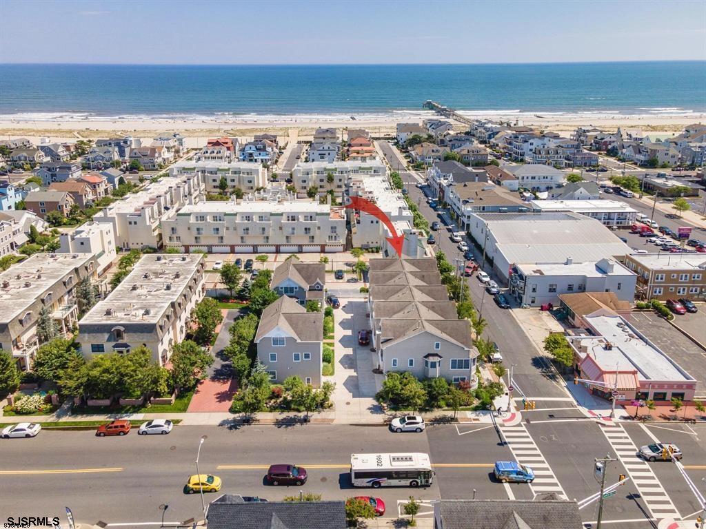 1 S Douglas Ave