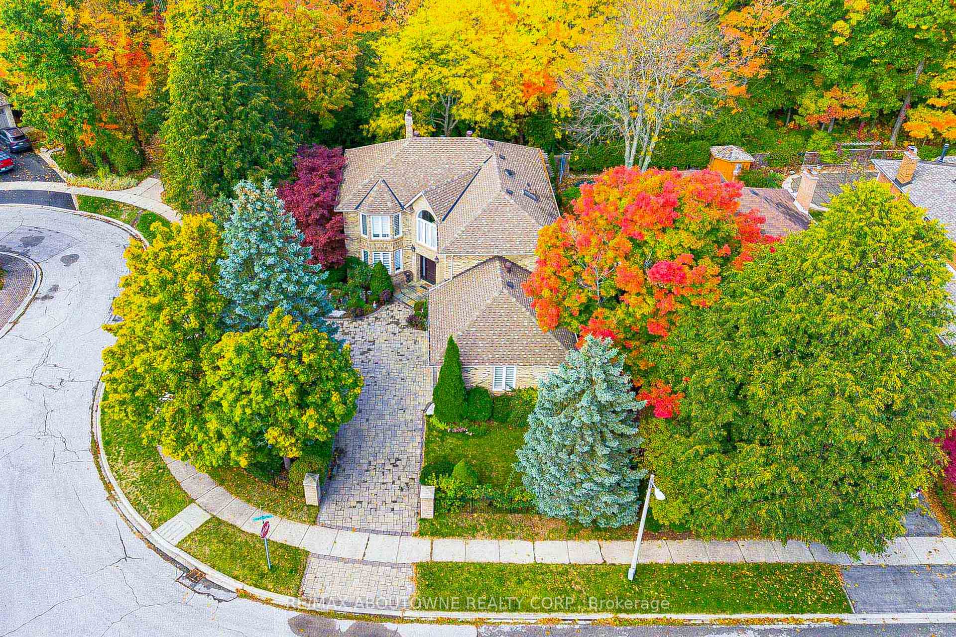 1248 Old Colony Road, Oakville