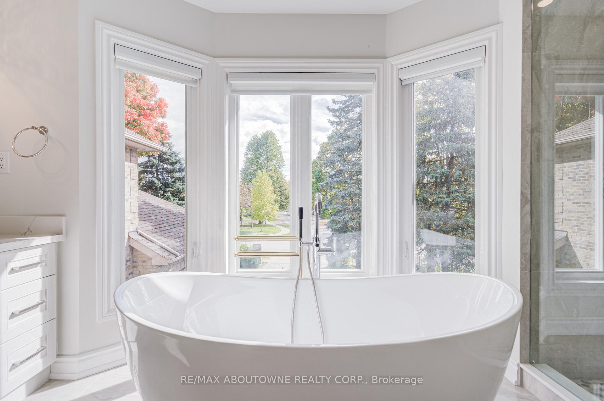 1248 Old Colony Road, Oakville