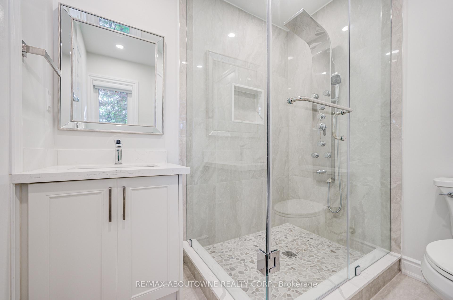 1248 Old Colony Road, Oakville