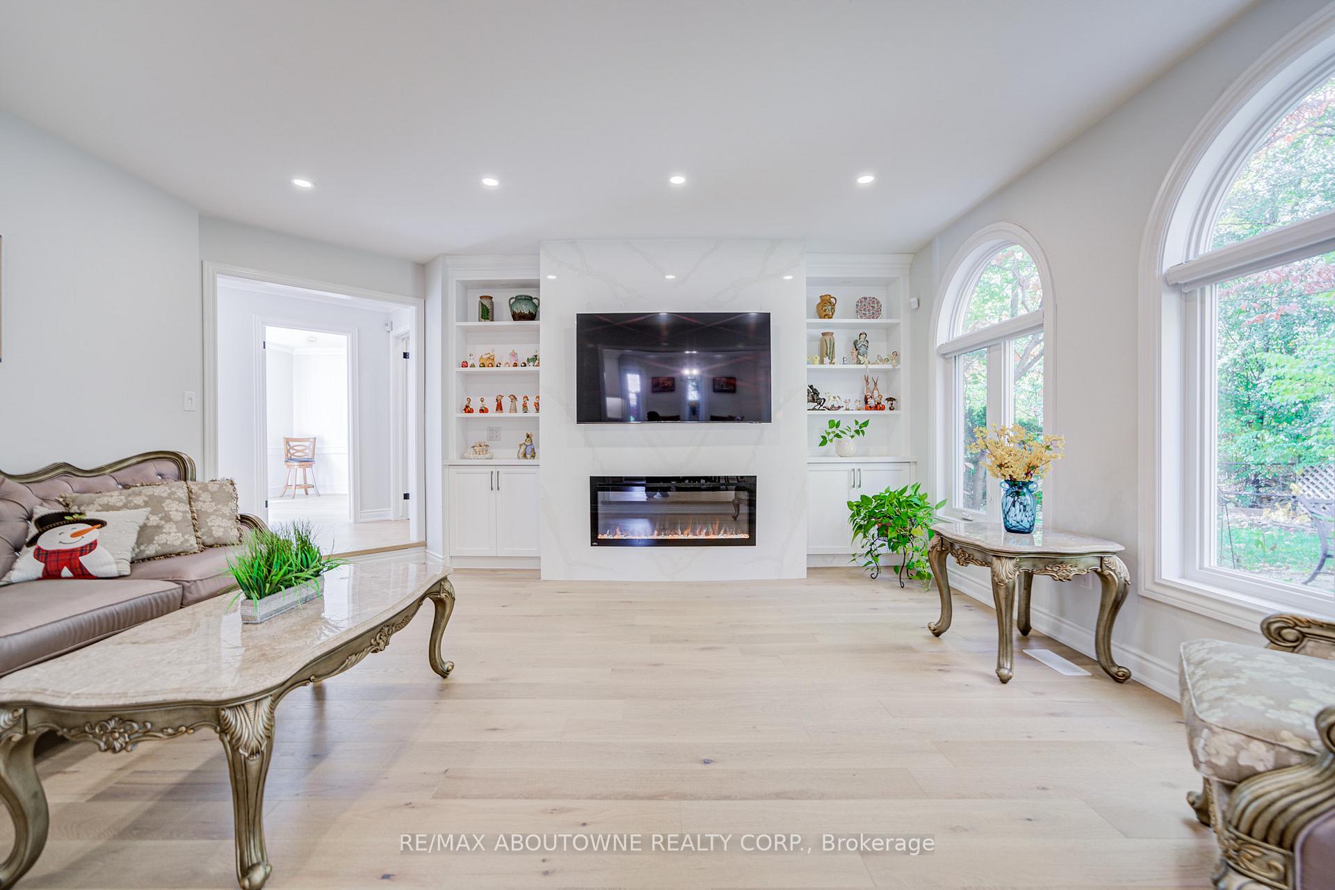 1248 Old Colony Road, Oakville