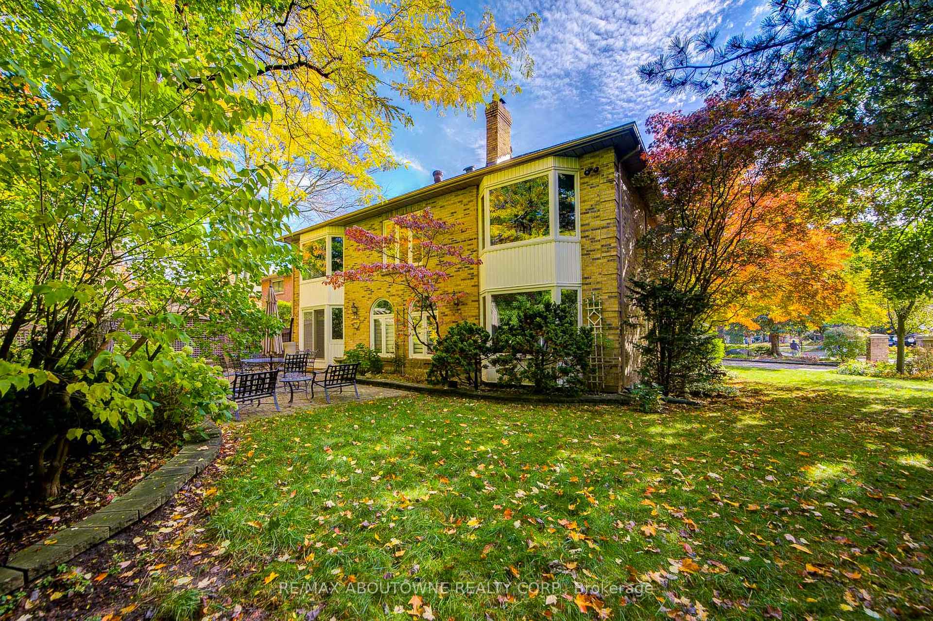 1248 Old Colony Road, Oakville