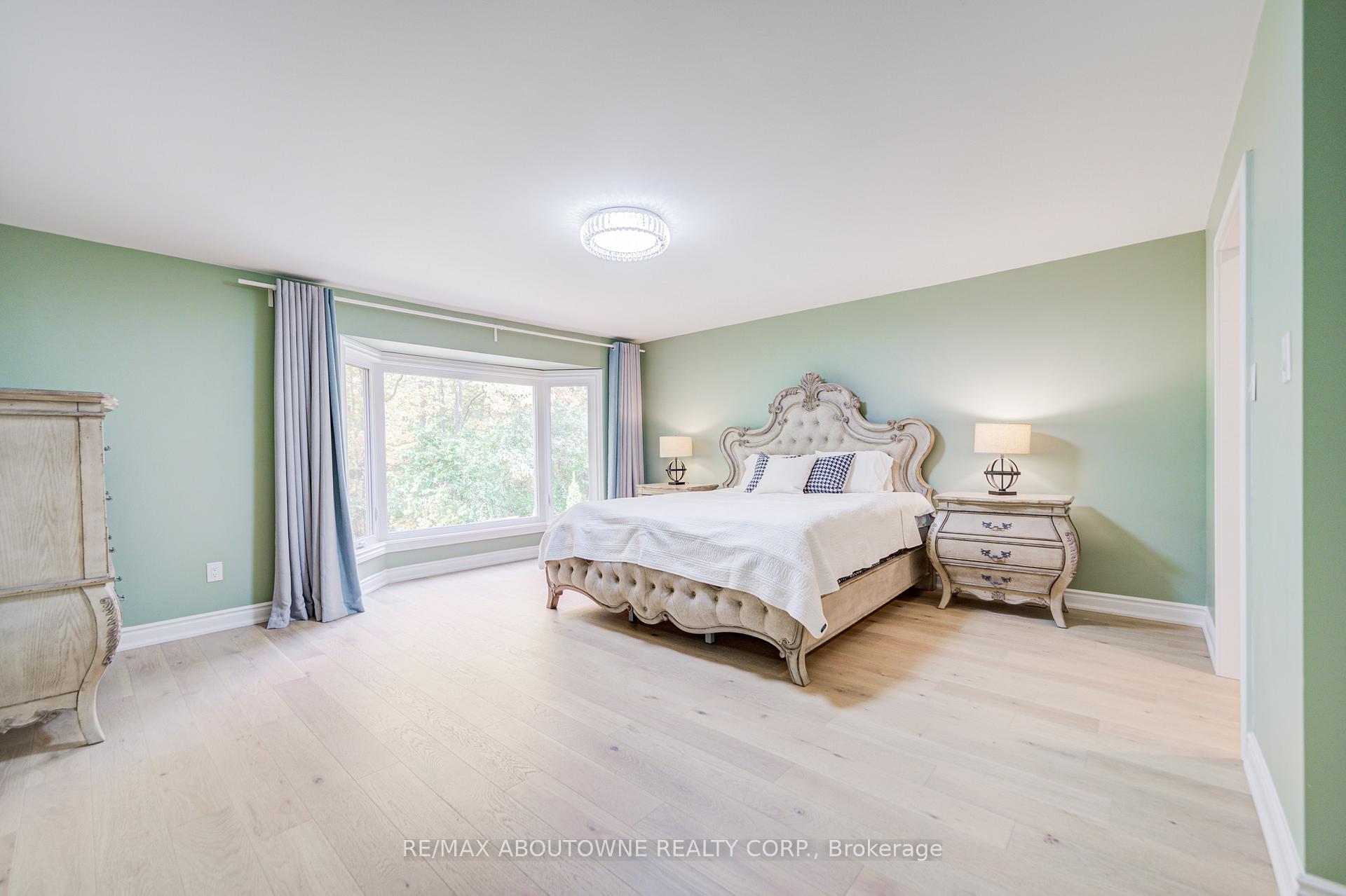 1248 Old Colony Road, Oakville