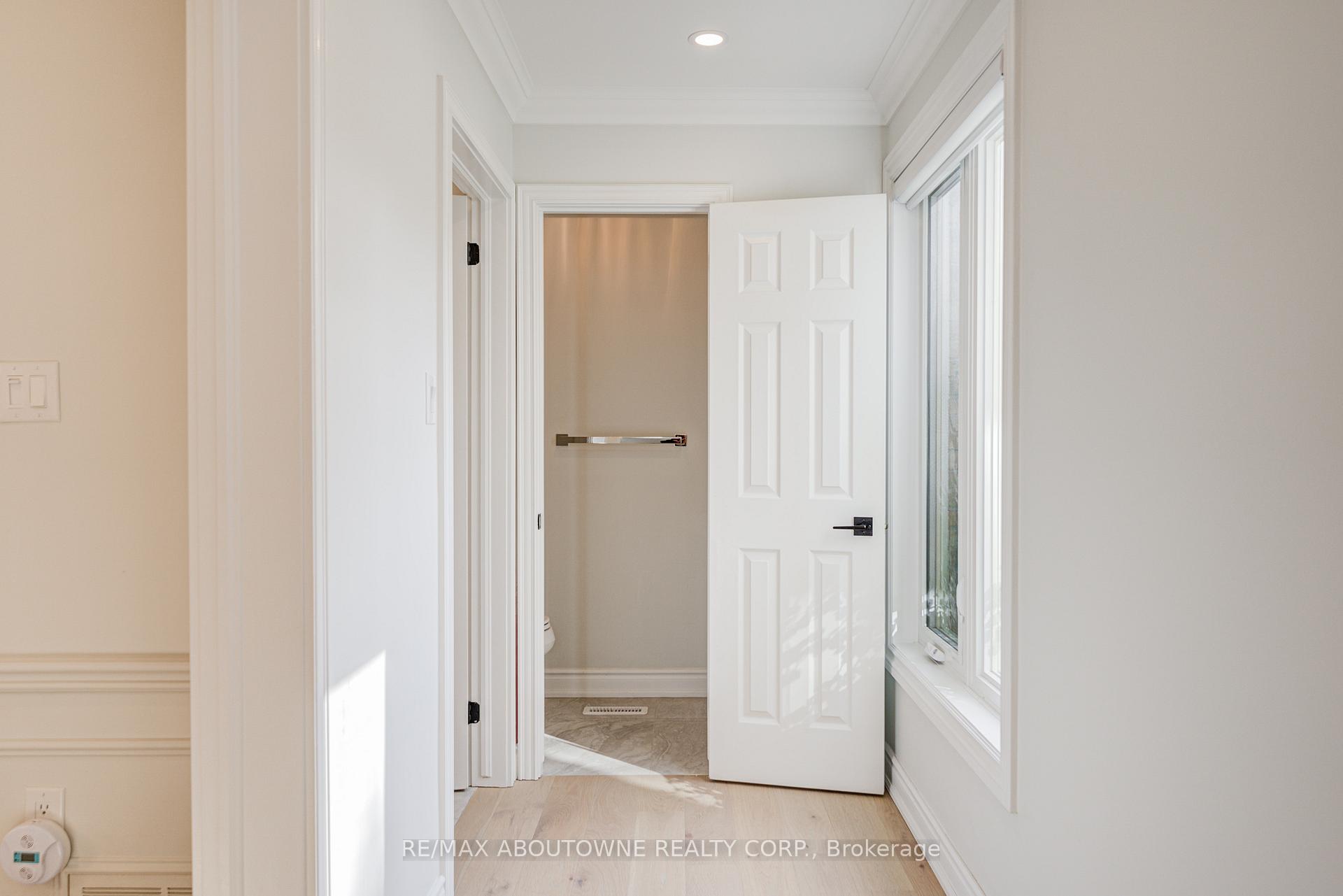 1248 Old Colony Road, Oakville