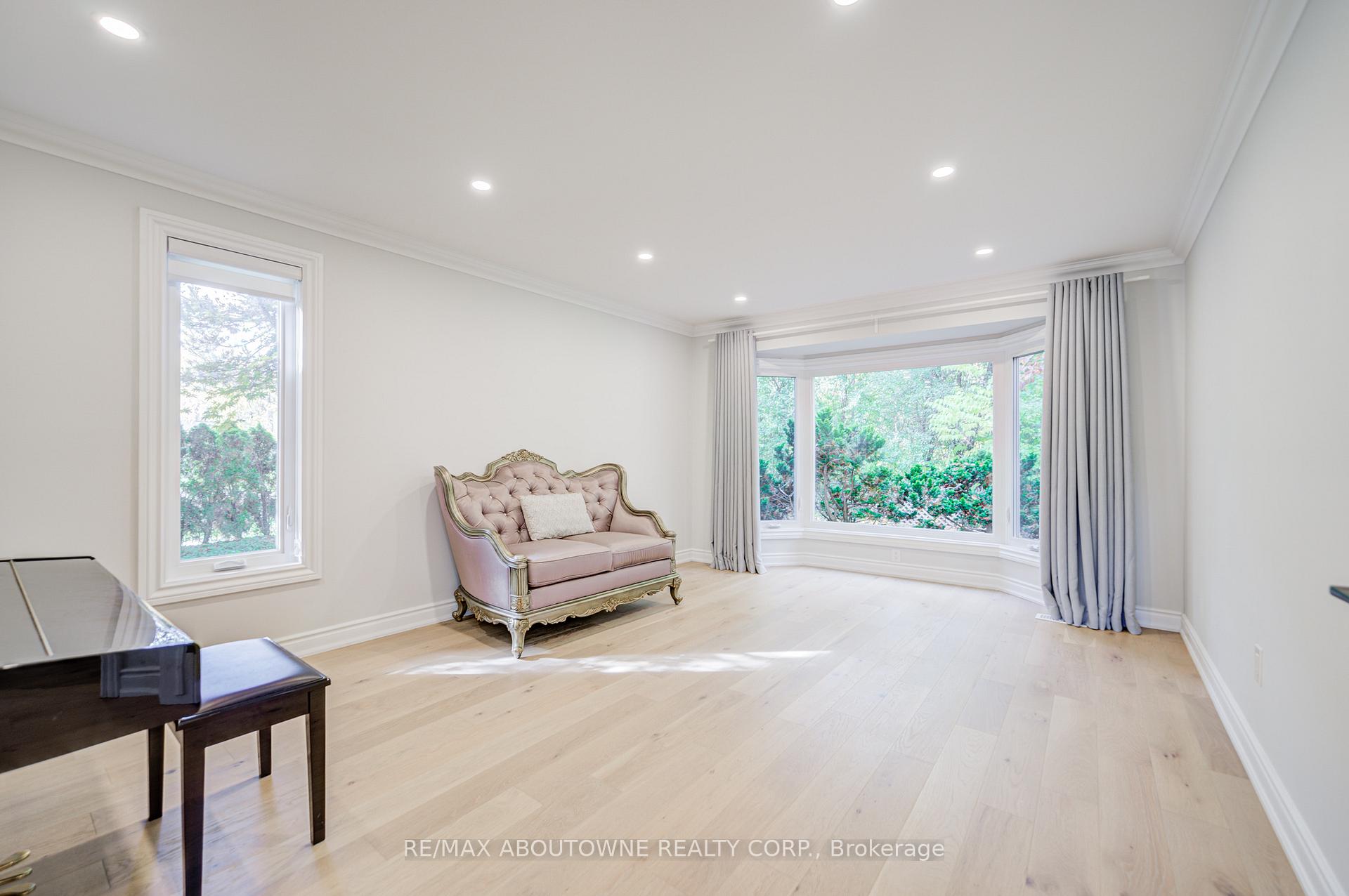 1248 Old Colony Road, Oakville