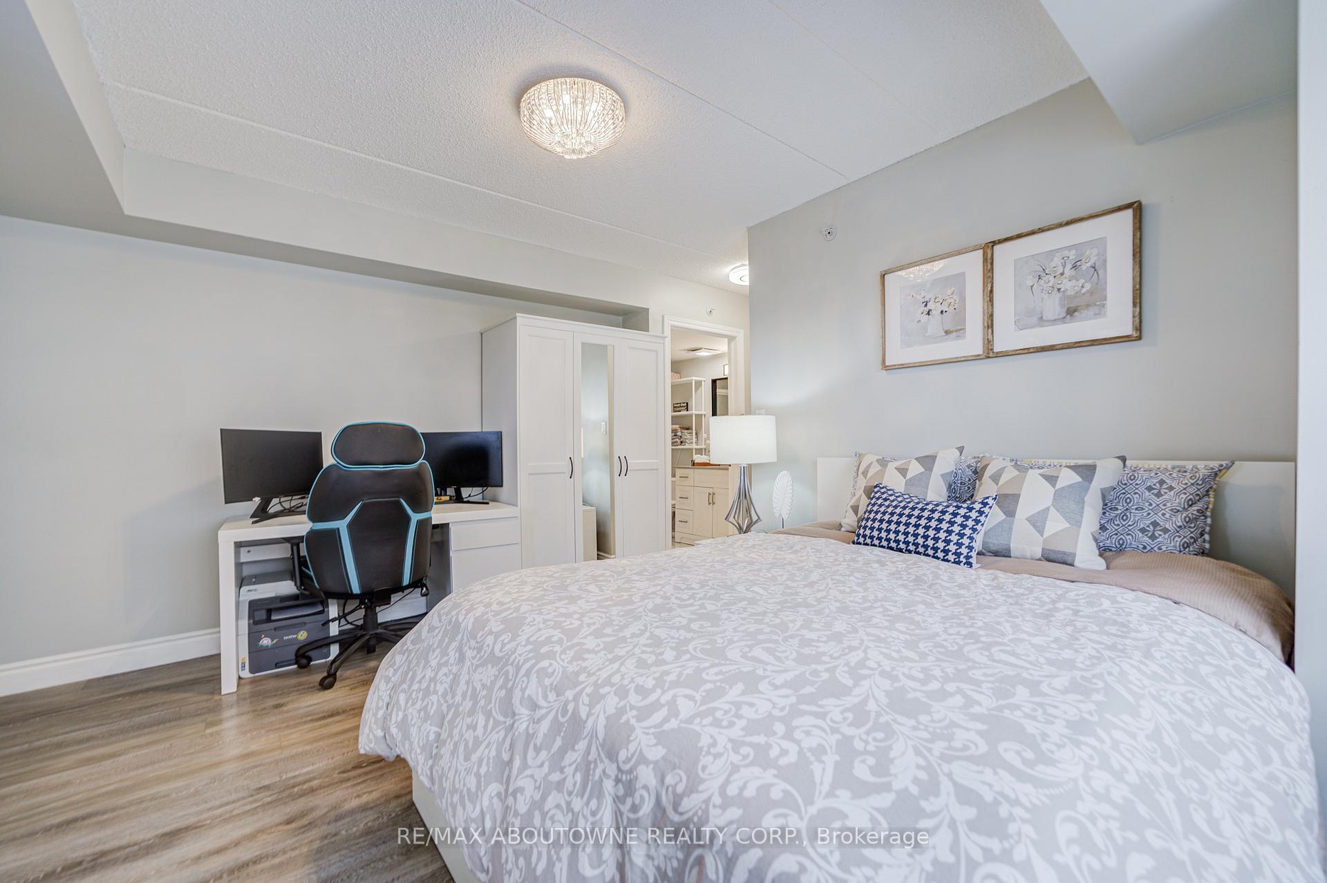 1460 Bishops Gate 314