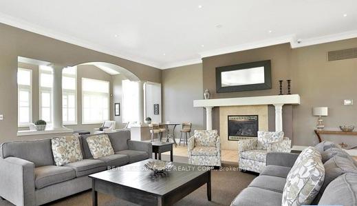 1460 Bishops Gate 314