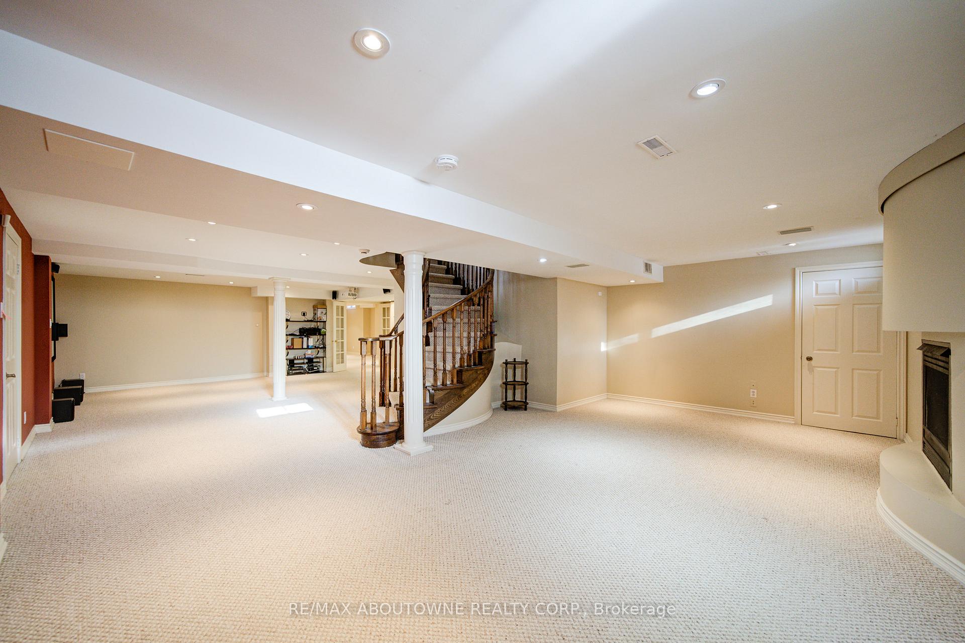 1251 Old Colony Road