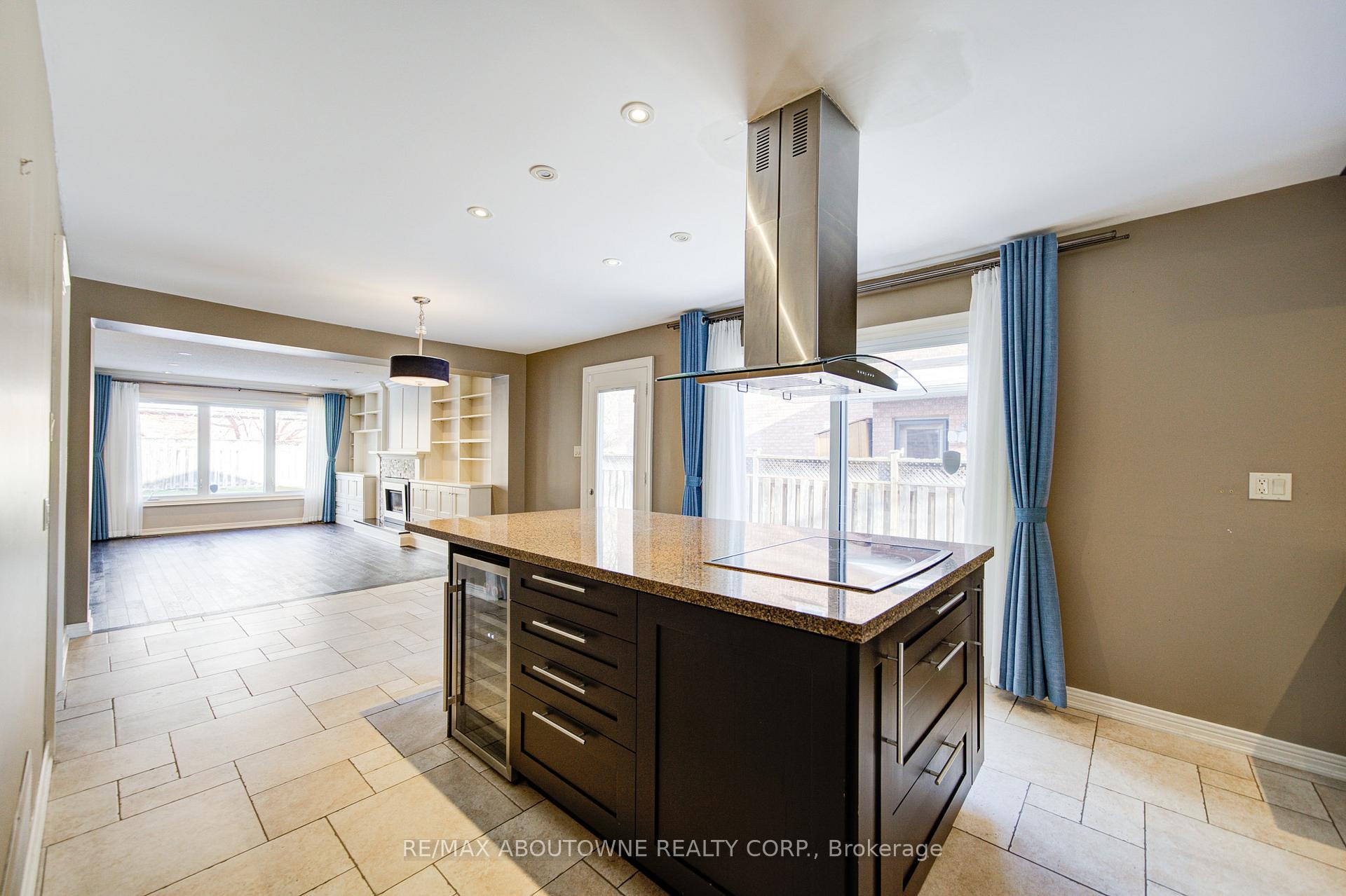 1251 Old Colony Road