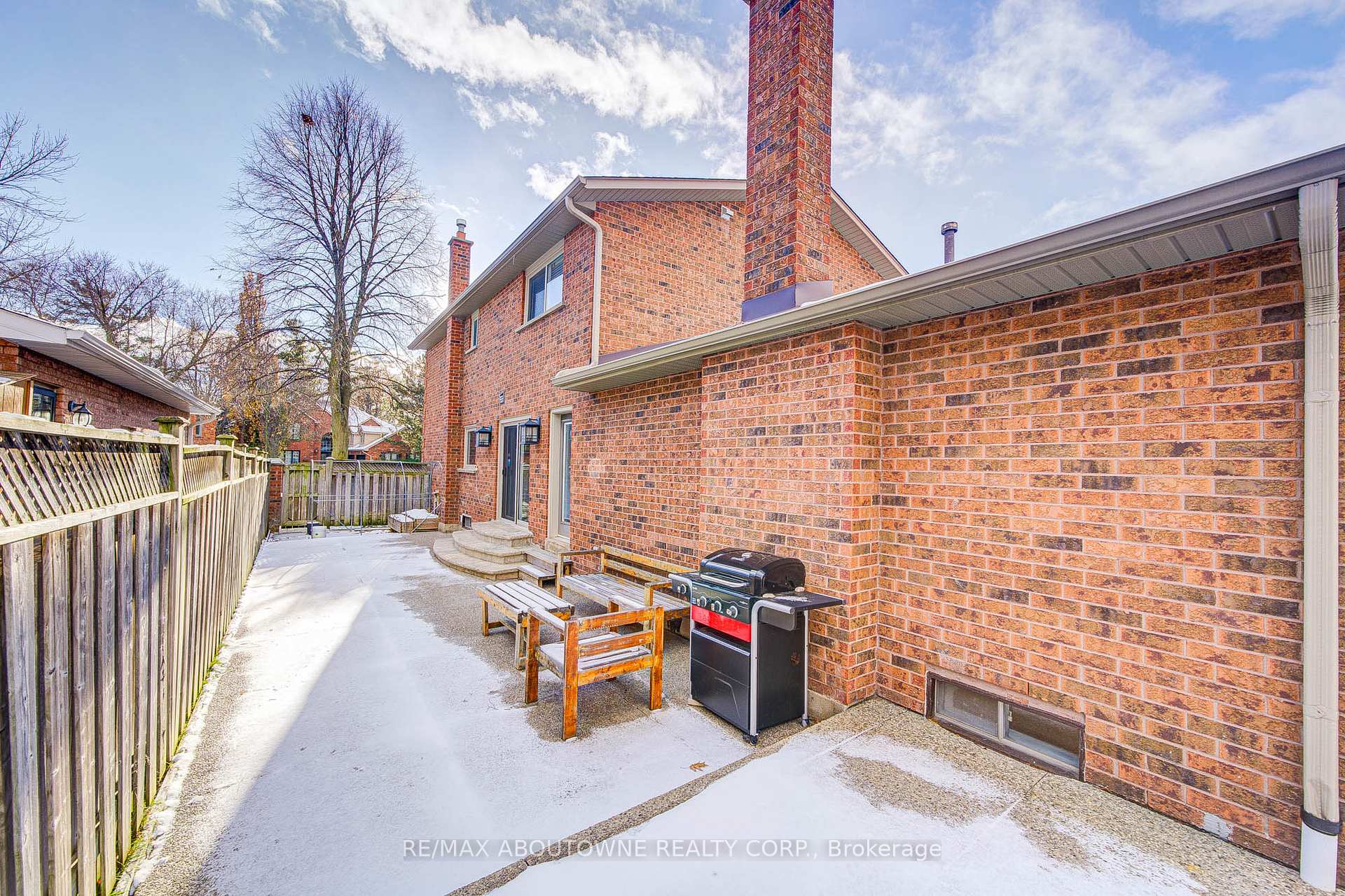 1251 Old Colony Road