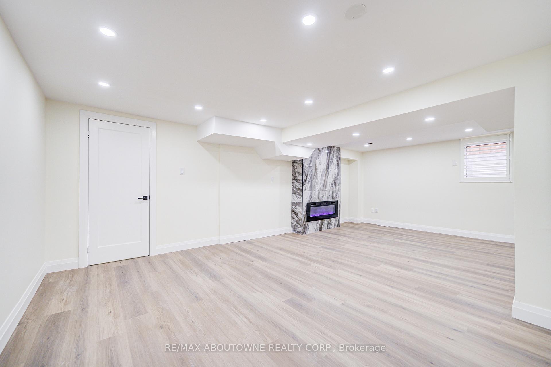 1126 Berkshire Court