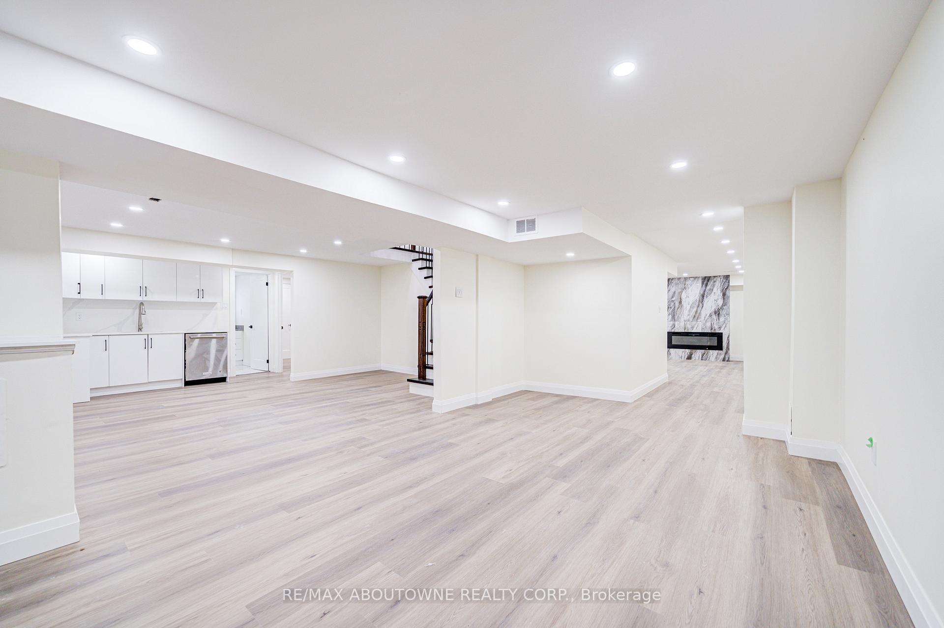 1126 Berkshire Court