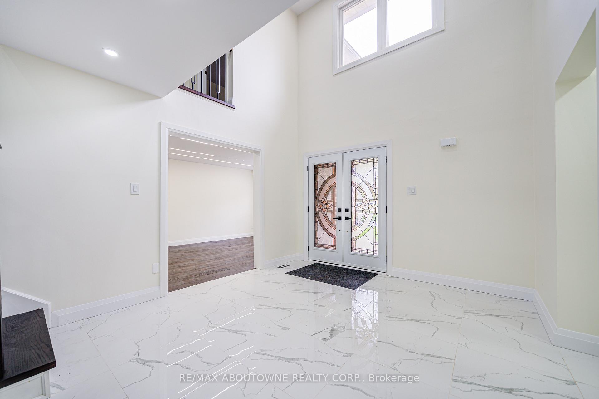 1126 Berkshire Court