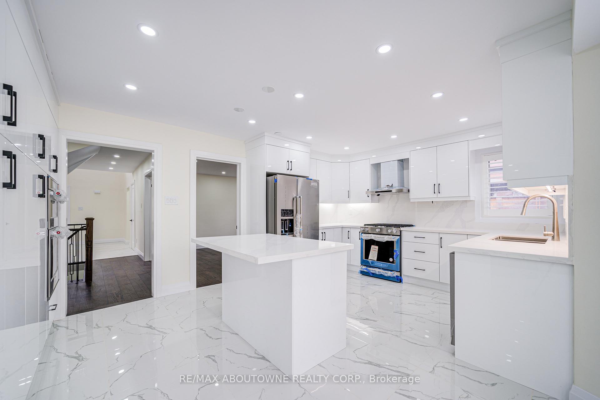 1126 Berkshire Court