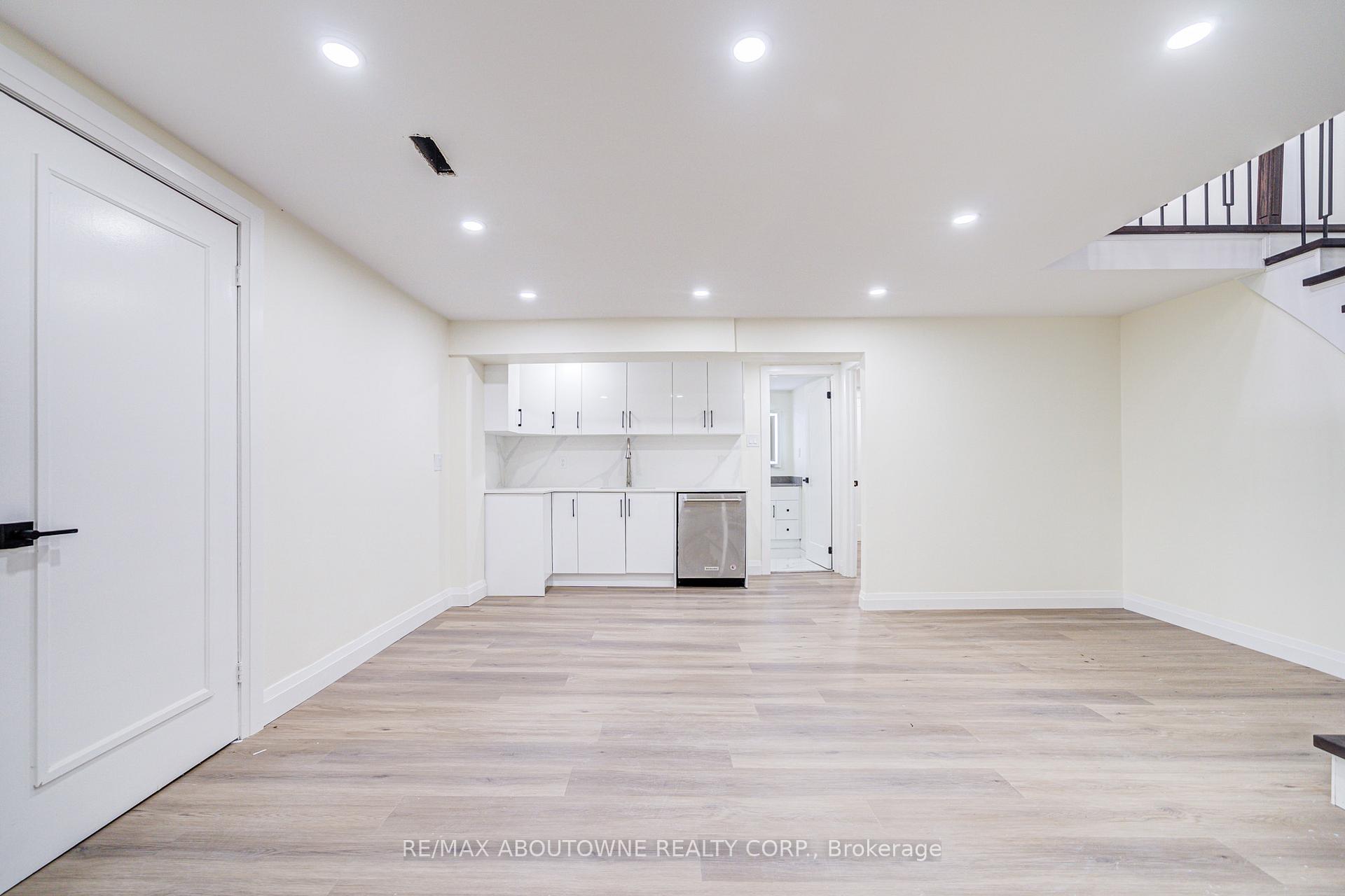 1126 Berkshire Court