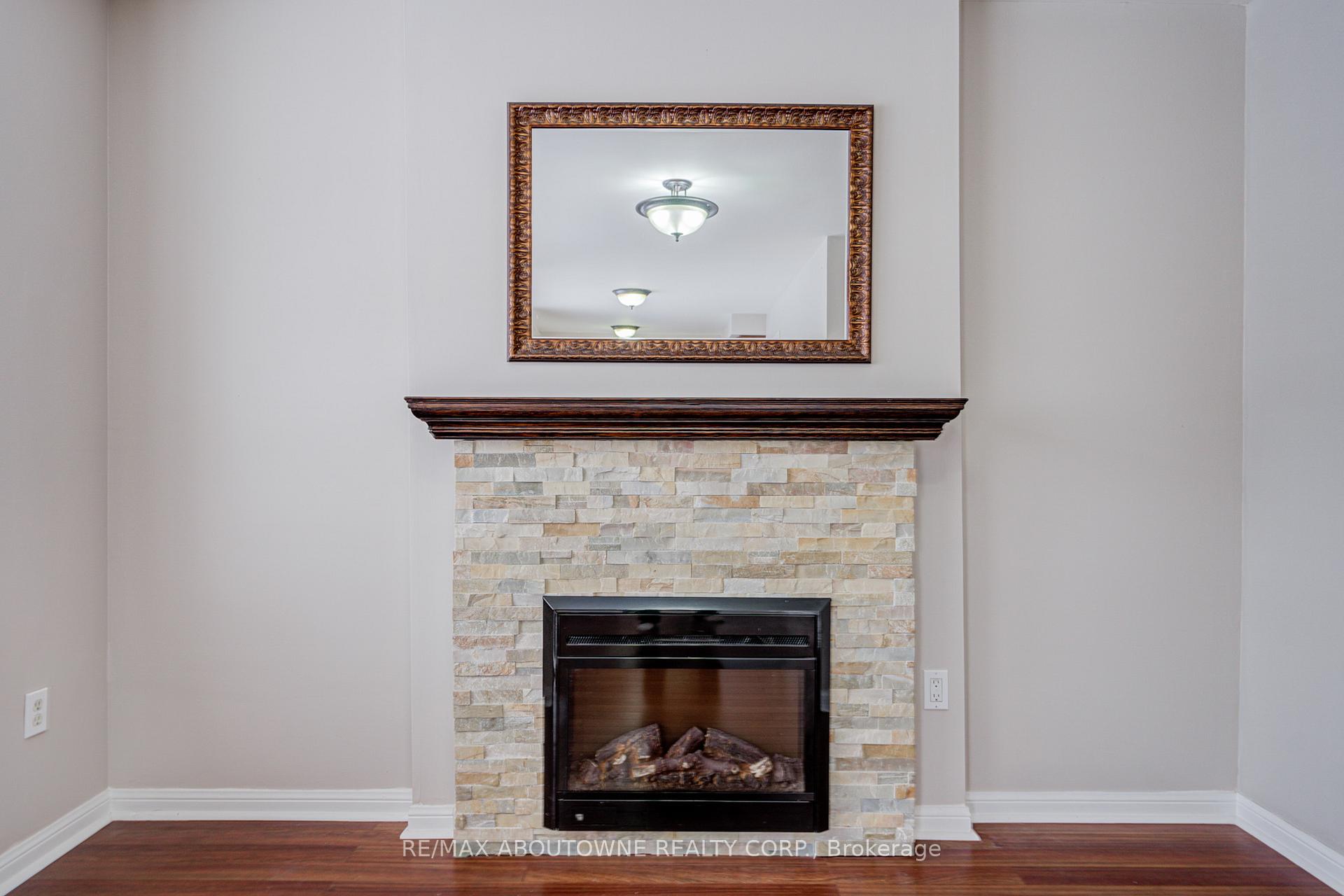 1230 Sagewood Crescent