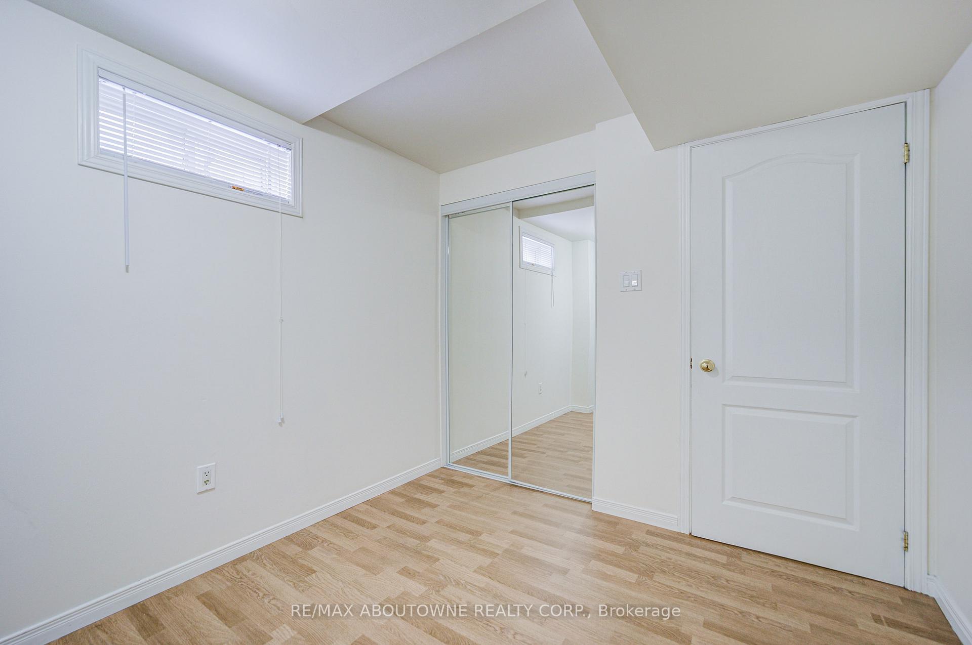 1230 Sagewood Crescent