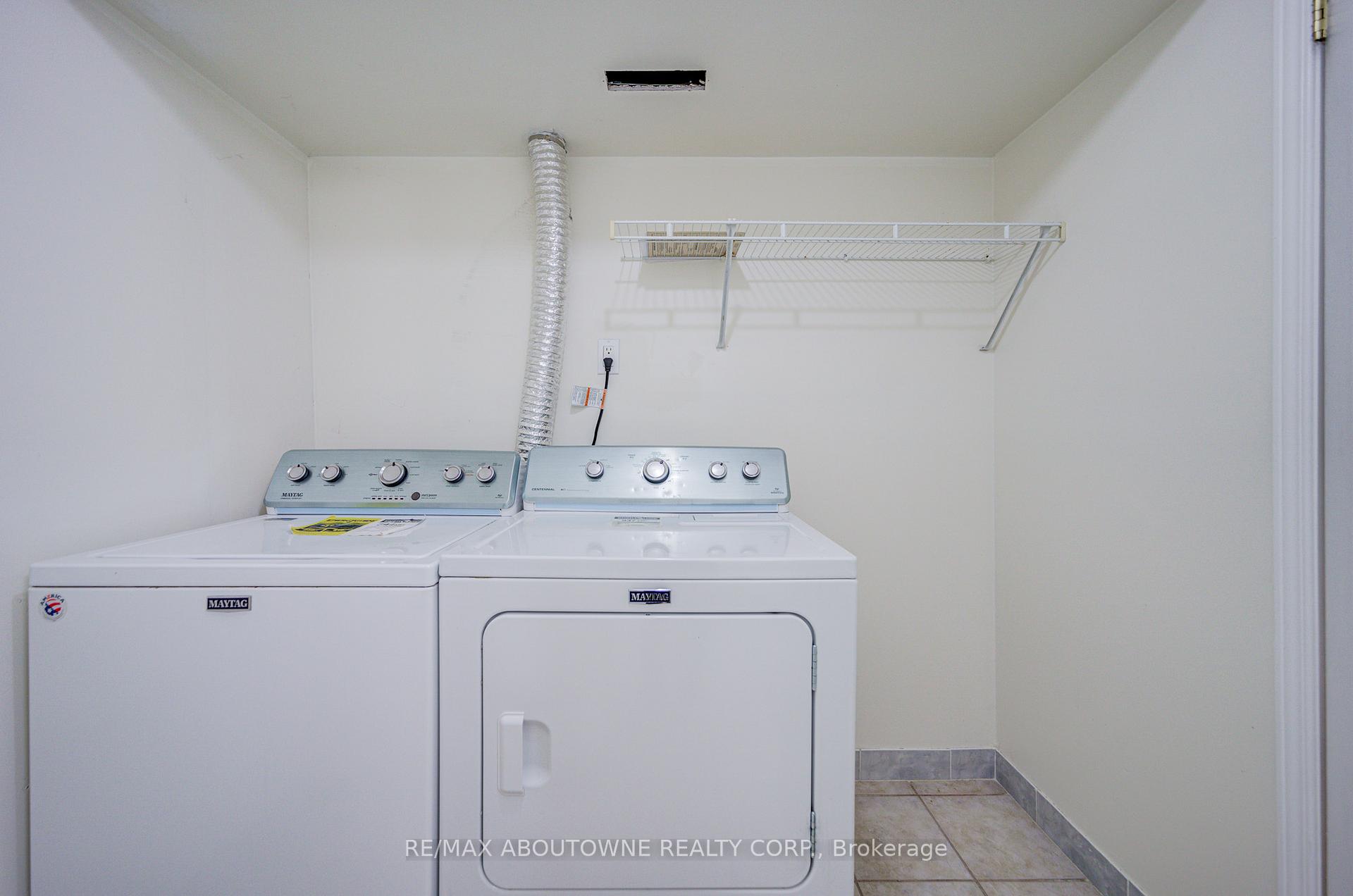 1230 Sagewood Crescent