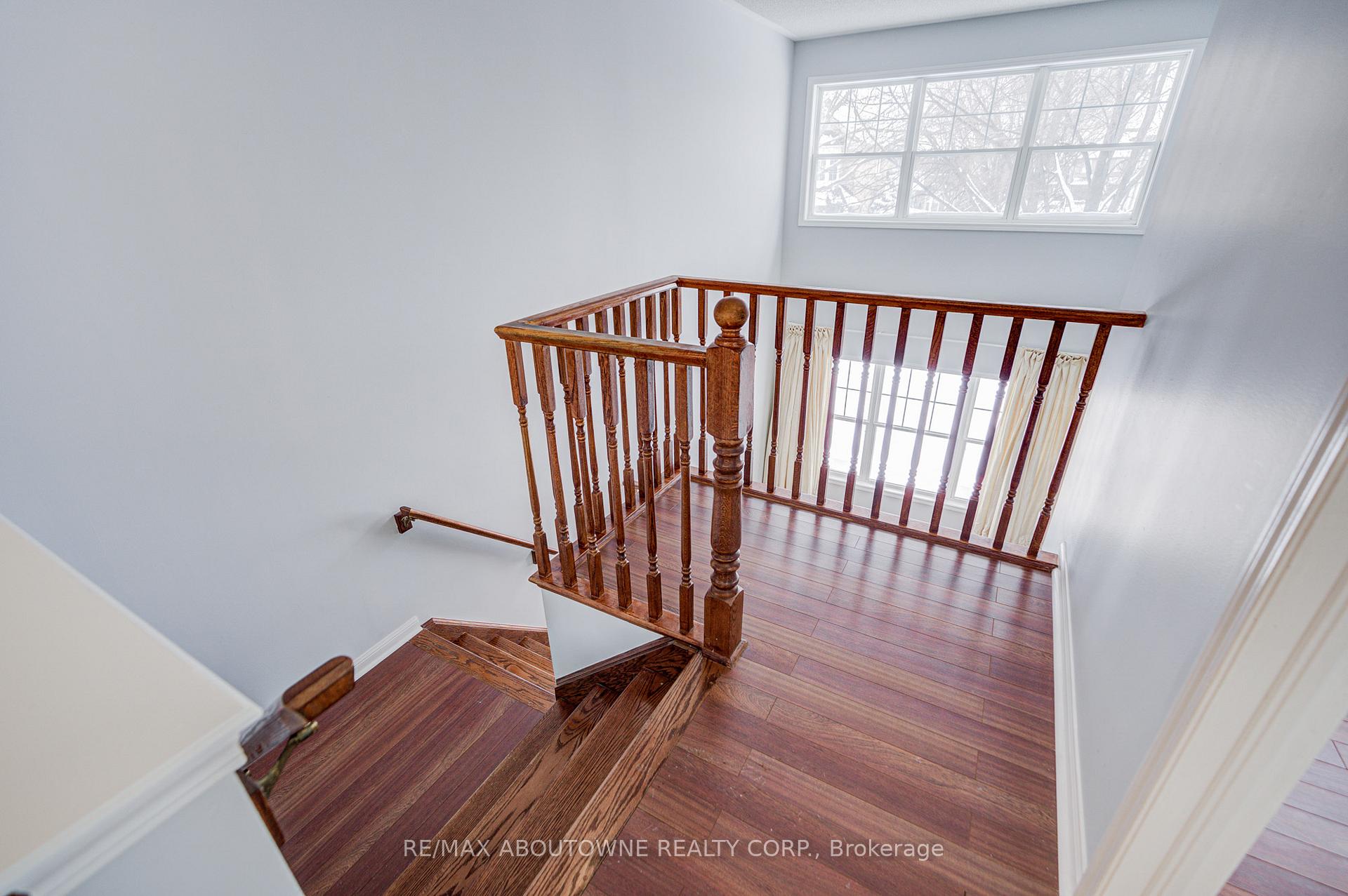 1230 Sagewood Crescent