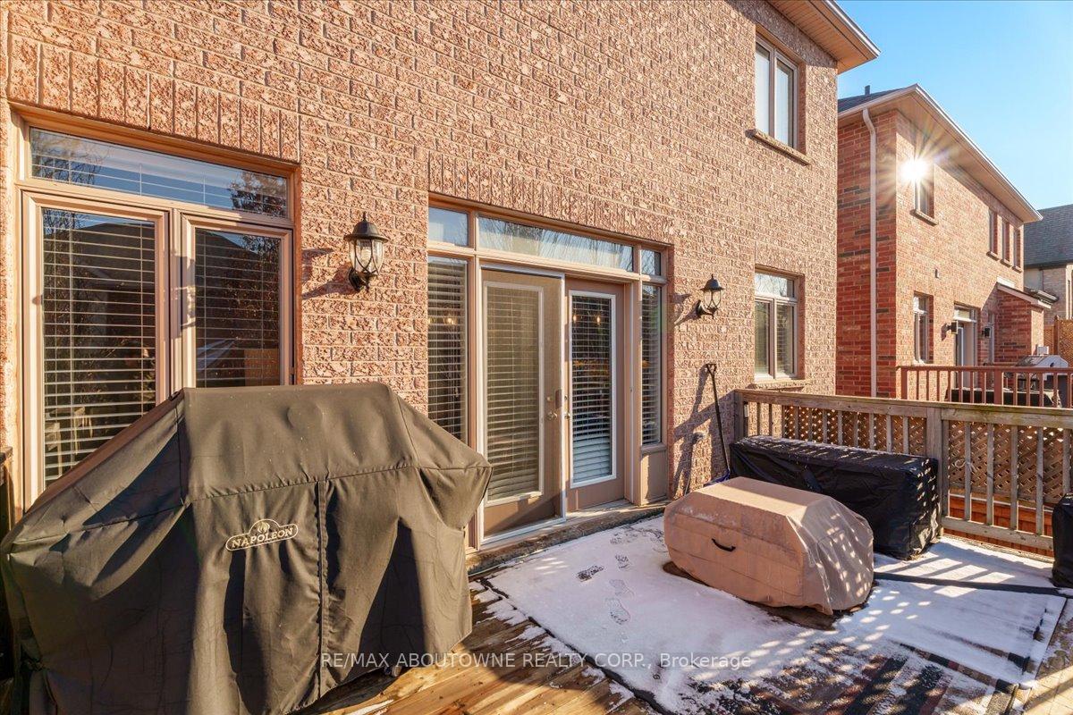 3260 Ribble Crescent, Oakville, ON L6M 0B1, Oakville ON, L6M 0B1