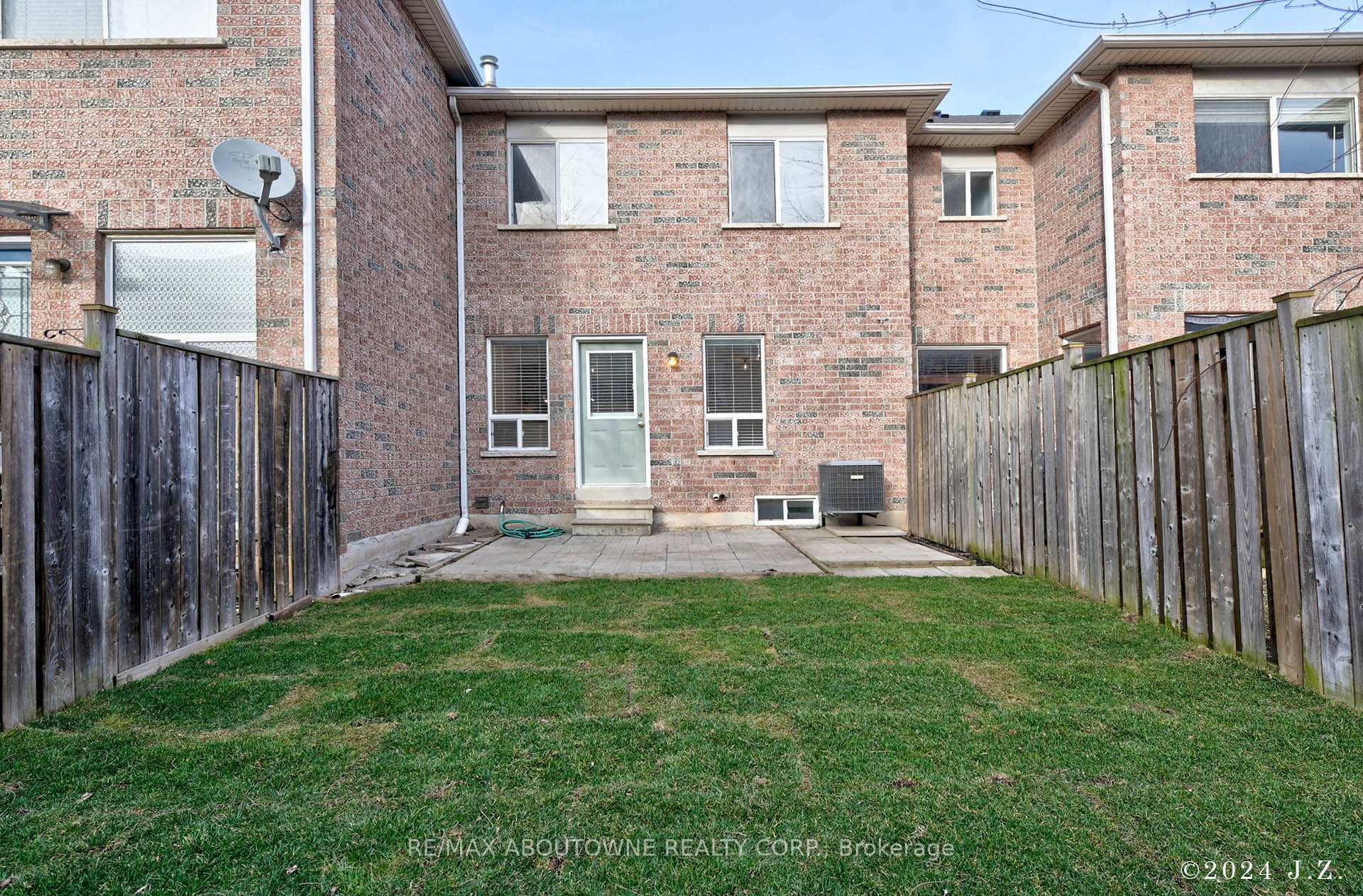 1838 Imperial Way, Burlington, ON L7L 7L9, Burlington ON, L7L 7L9