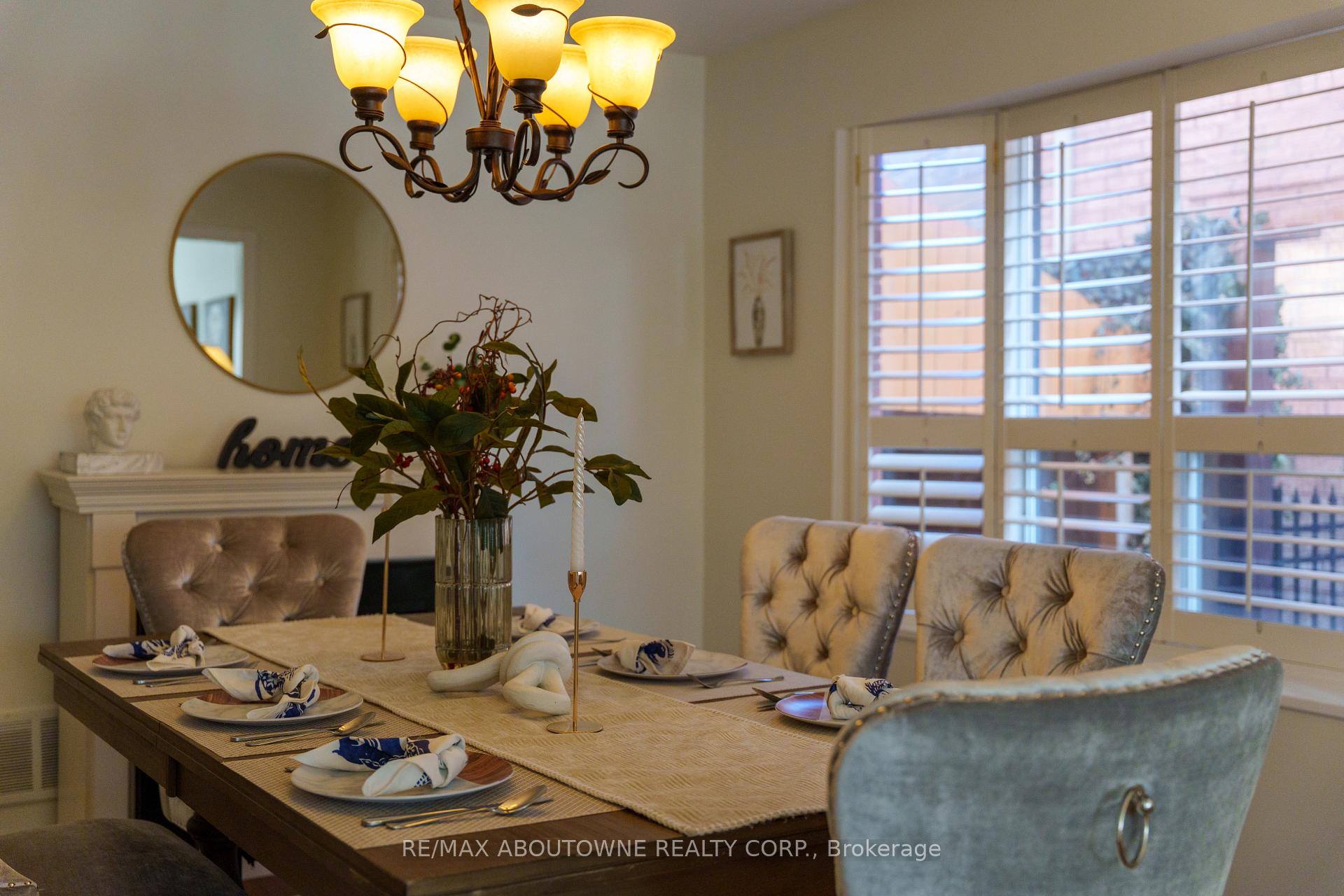 1323 Blackburn Drive, Oakville, ON L6M 2X9