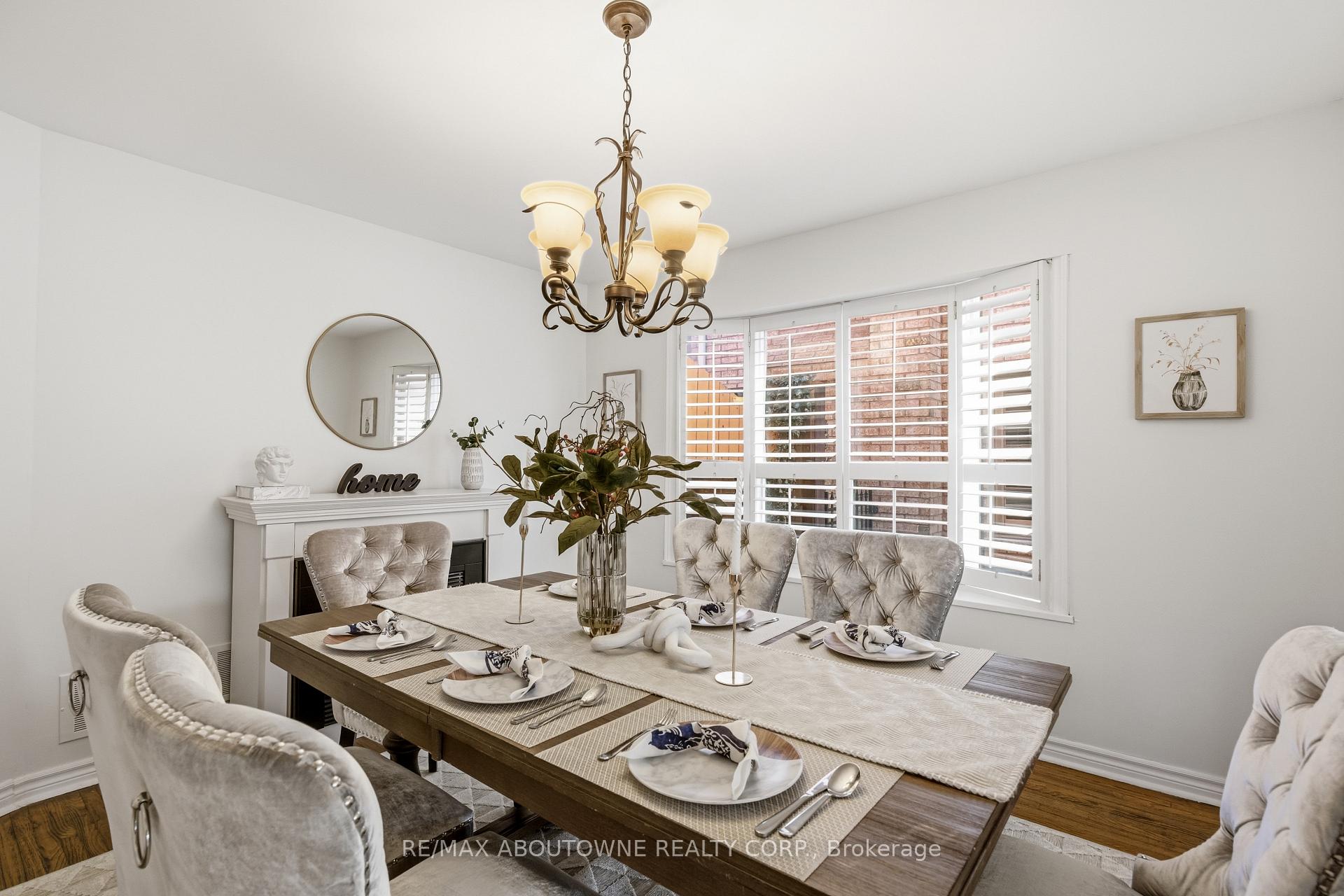 1323 Blackburn Drive, Oakville, ON L6M 2X9